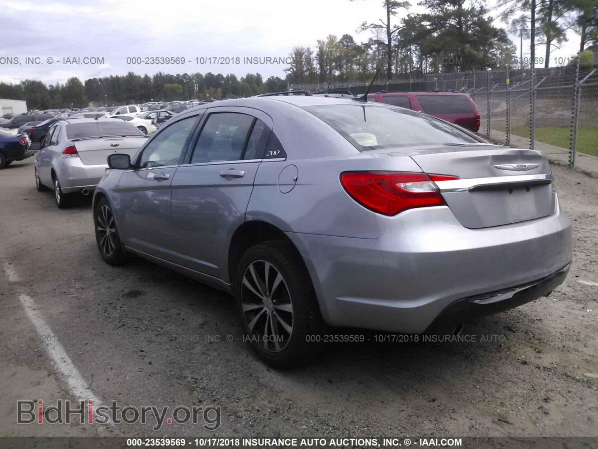 2013 Chrysler 200 - VIN: 1C3CCBBG6DN728753 - Фото 3