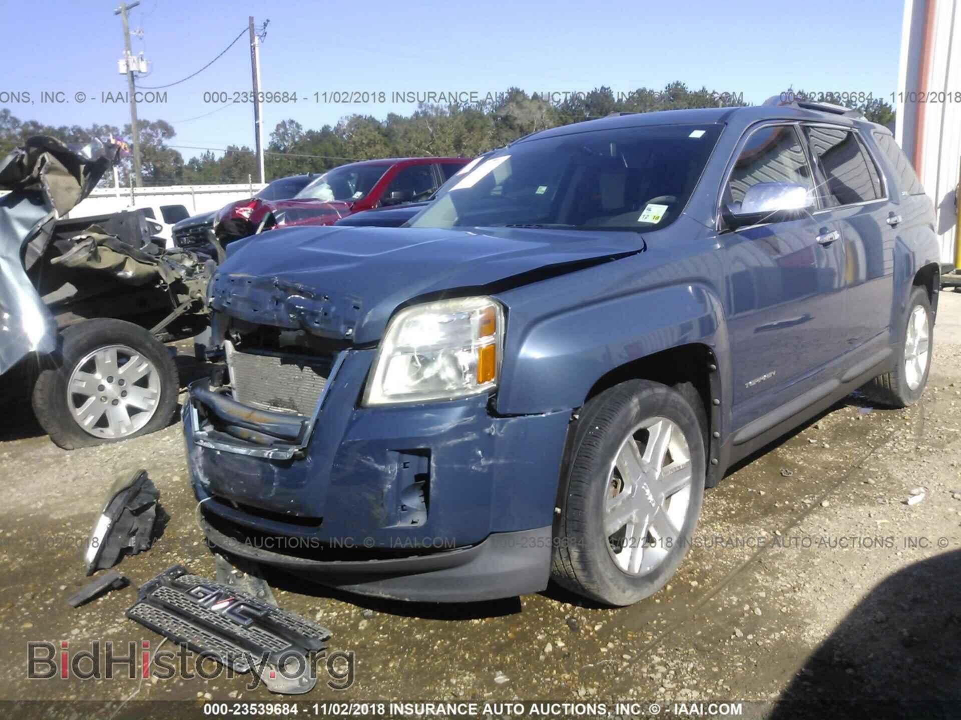 2011 Gmc Terrain - VIN: 2CTFLWE50B6271812 - Photo 2