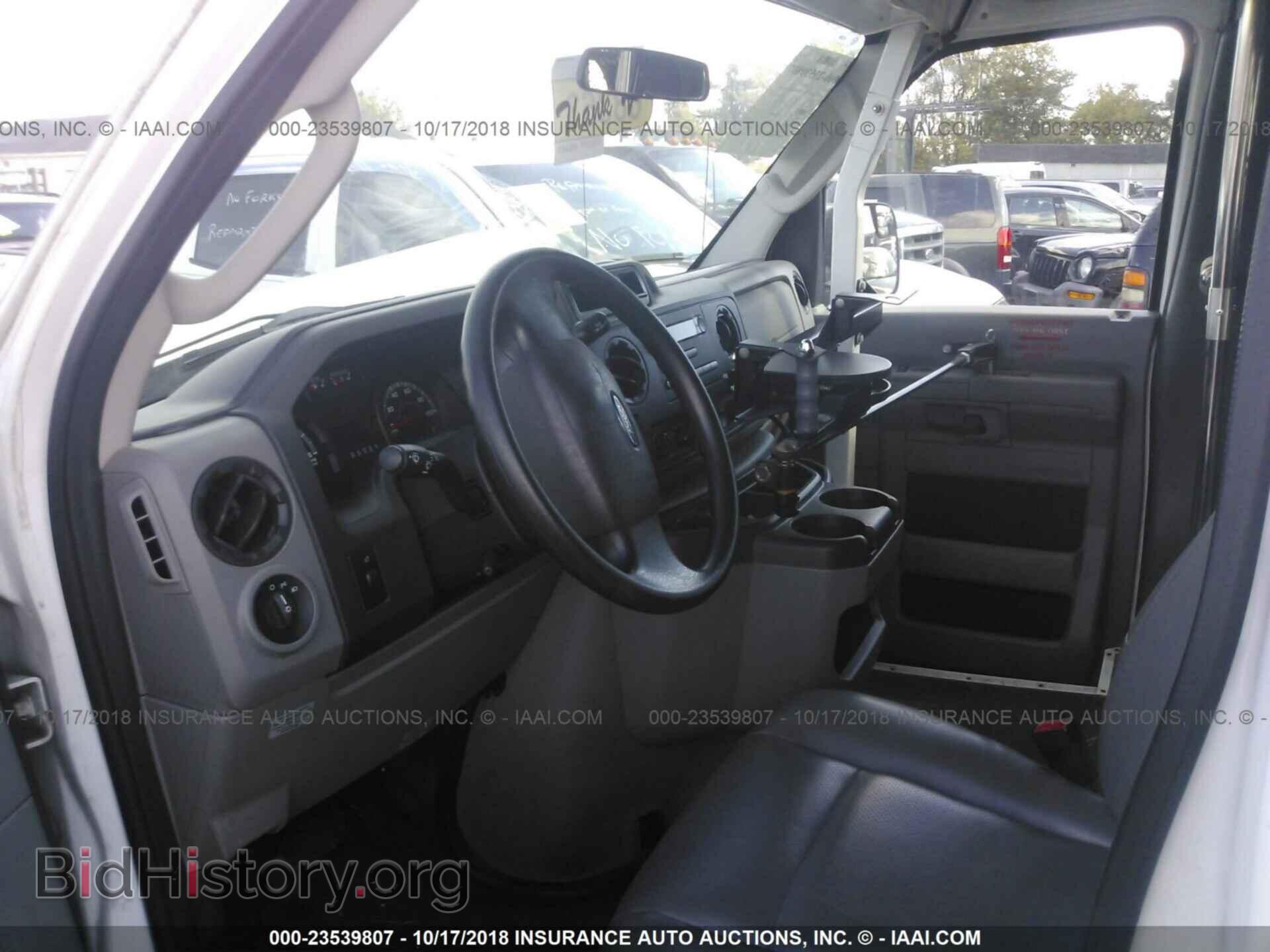 2011 Ford Econoline - VIN: 1FTNS2EWXBDA24259 - Фото 5