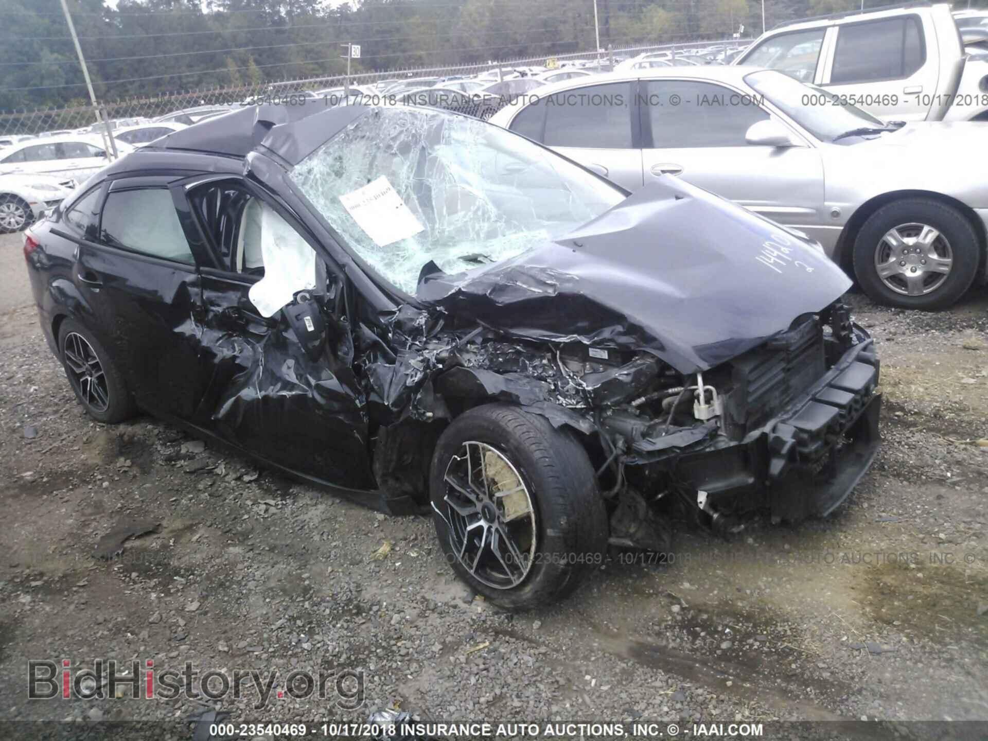 Фотография 1FAHP3F24CL387380 - Ford Focus 2012