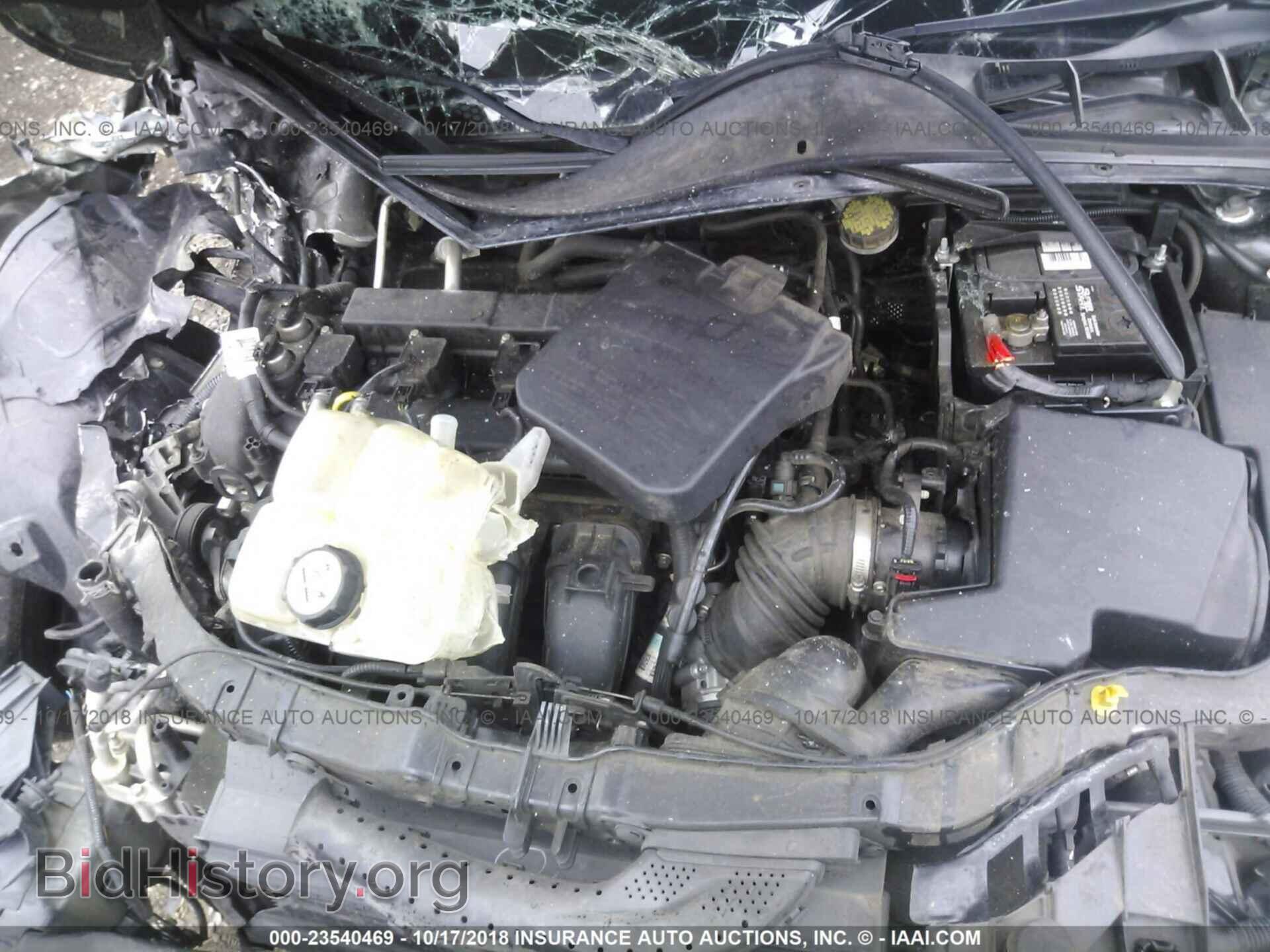 2012 Ford Focus - VIN: 1FAHP3F24CL387380 - Photo 10