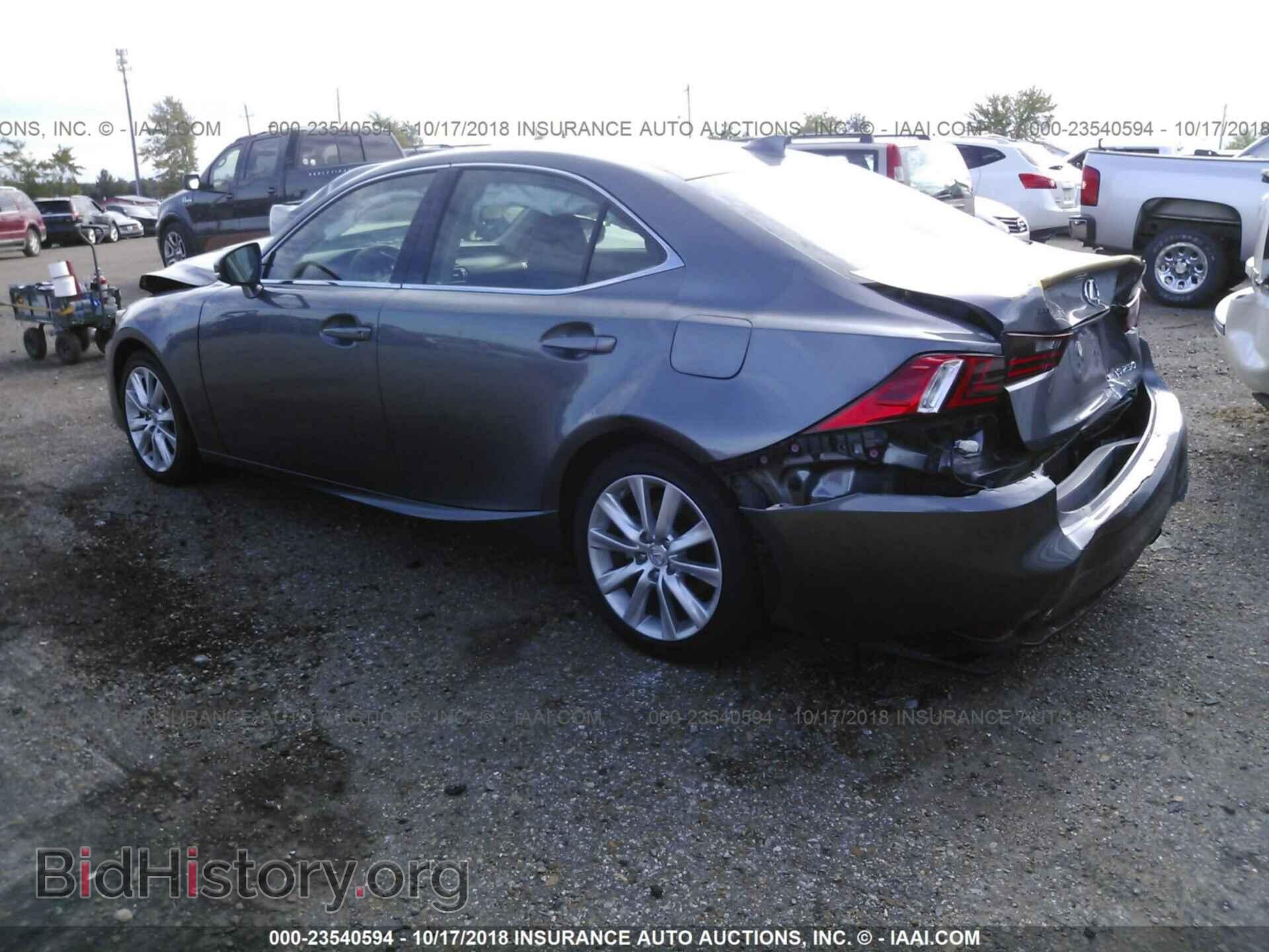 2014 Lexus Is - VIN: JTHCF1D24E5000900 - Photo 3