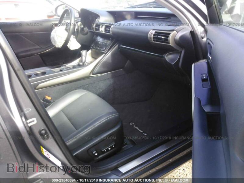 2014 Lexus IS (VIN JTHCF1D24E5000900) — photo 5 of 10