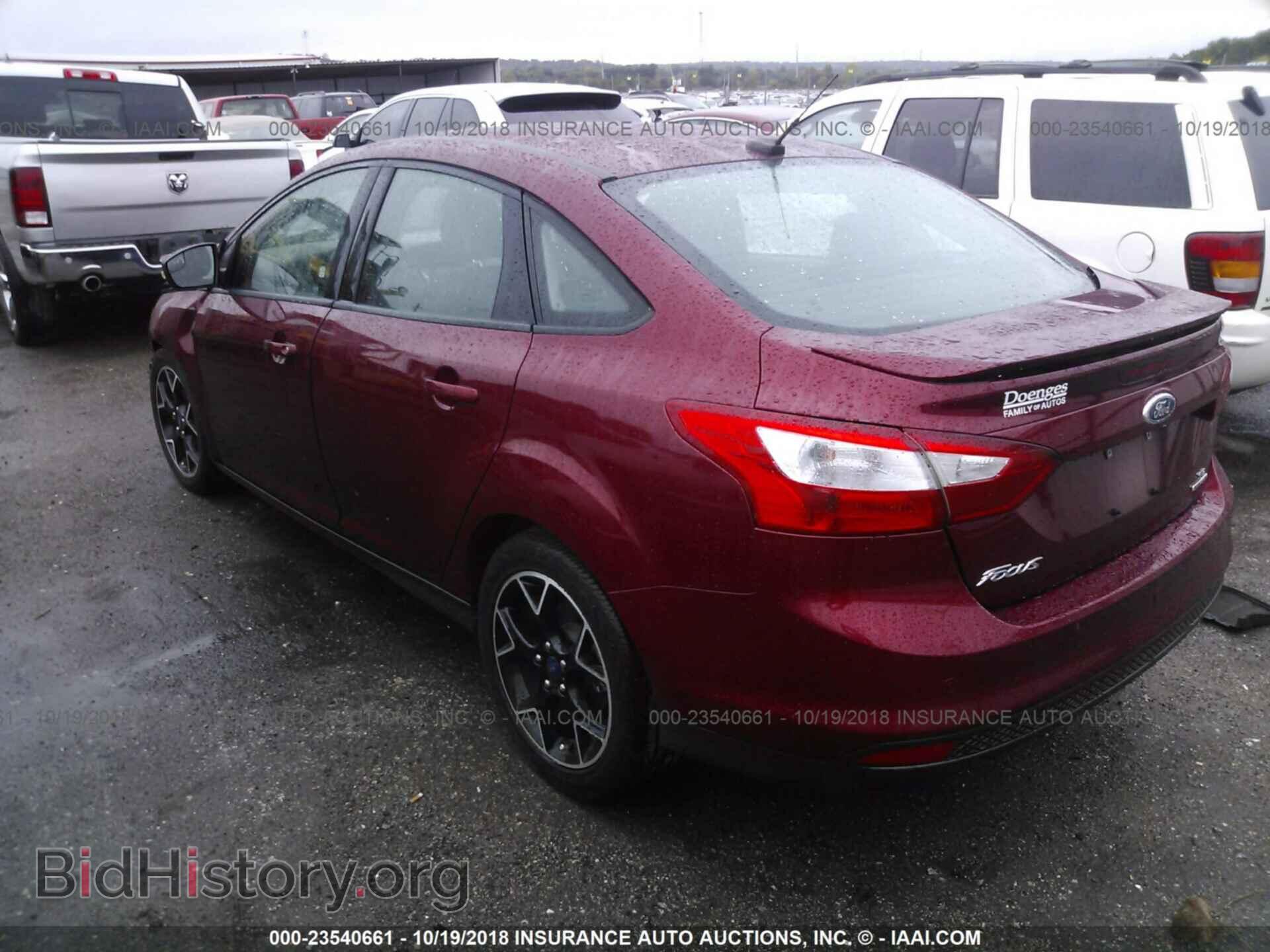 2013 Ford Focus - VIN: 1FADP3F23DL234182 - Photo 3