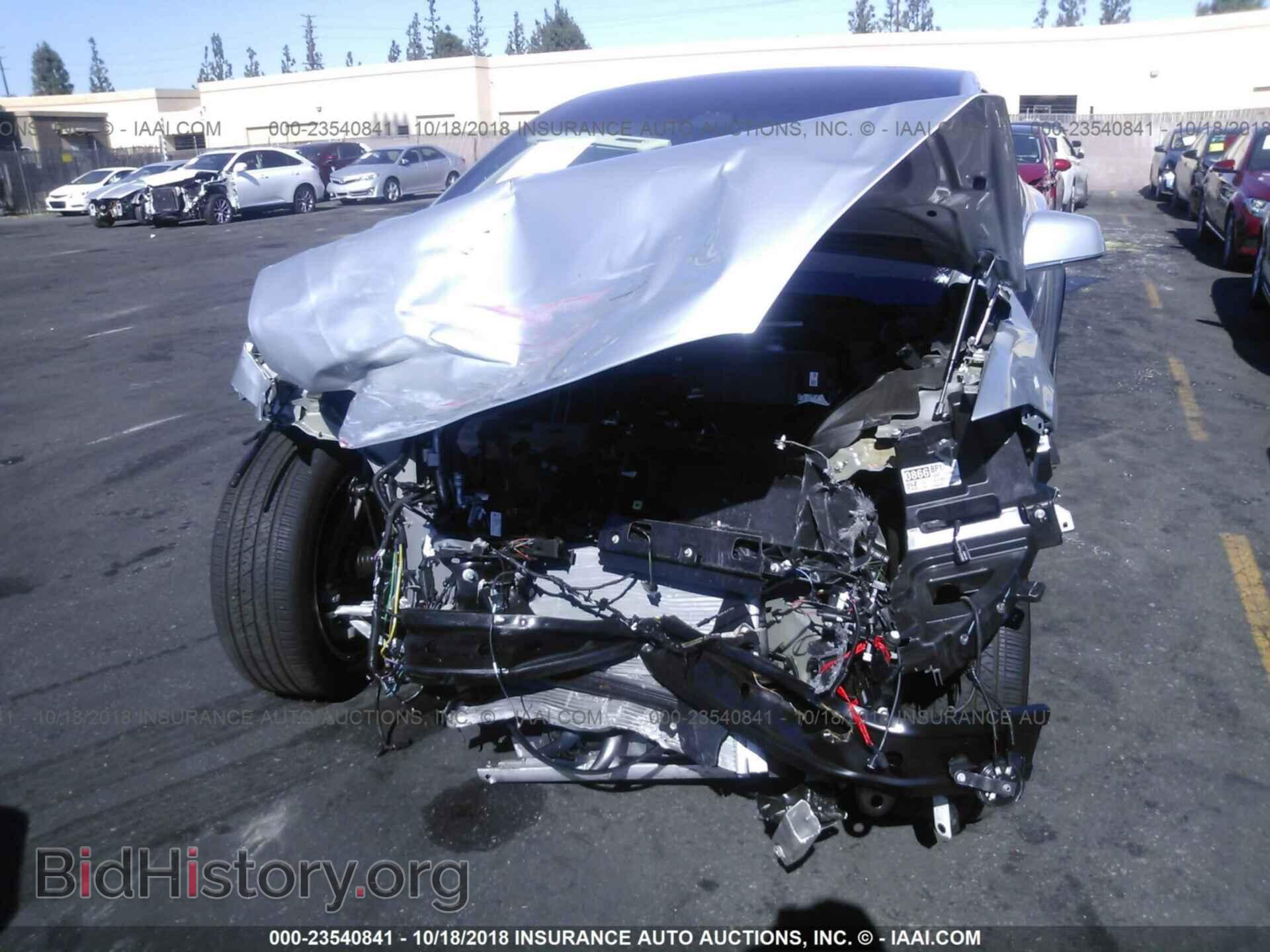 2018 TESLA MODEL X - VIN: 5YJXCAE29JF110215 - Фото 6