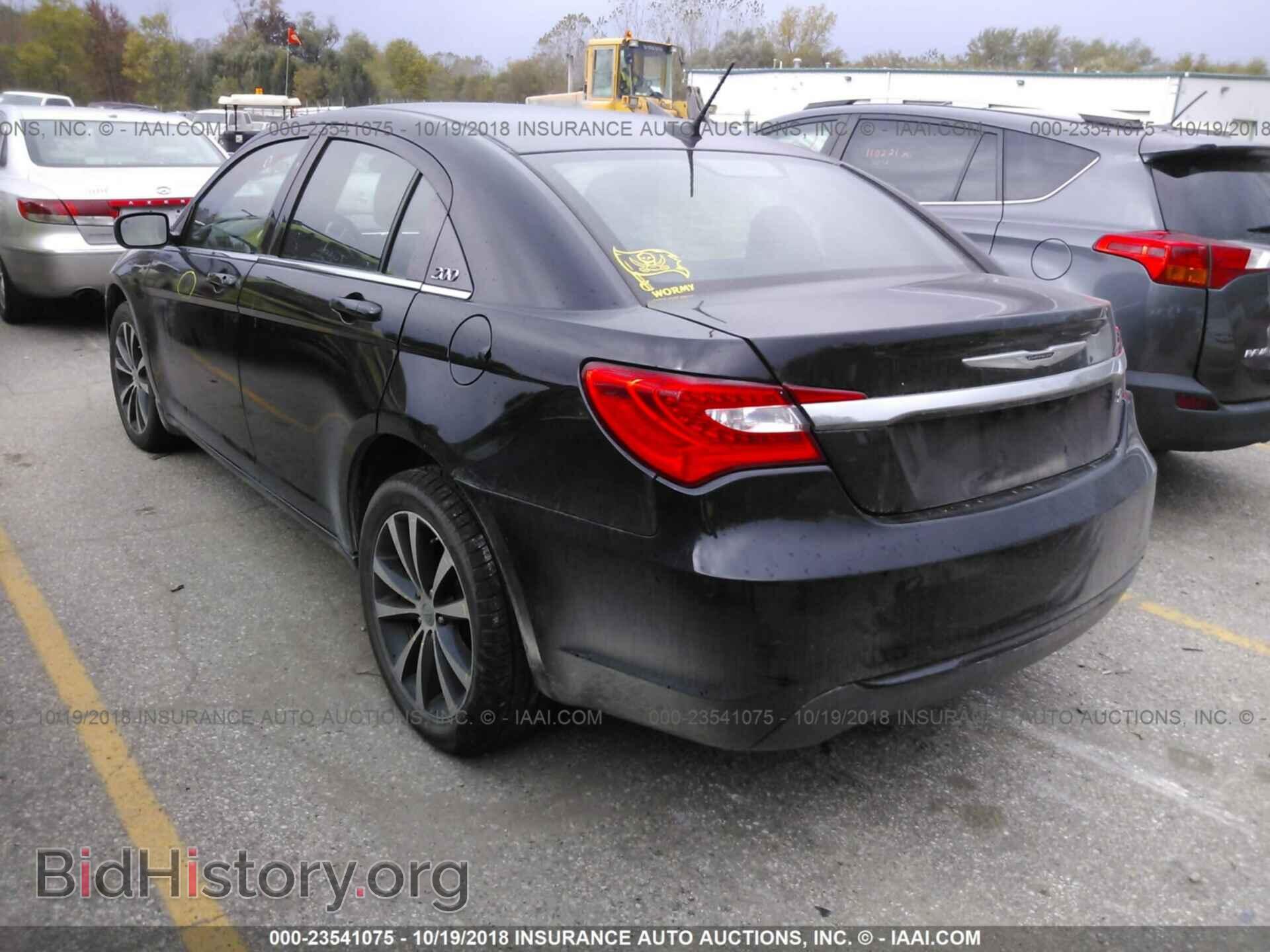 2013 Chrysler 200 - VIN: 1C3CCBBB7DN574994 - Photo 3
