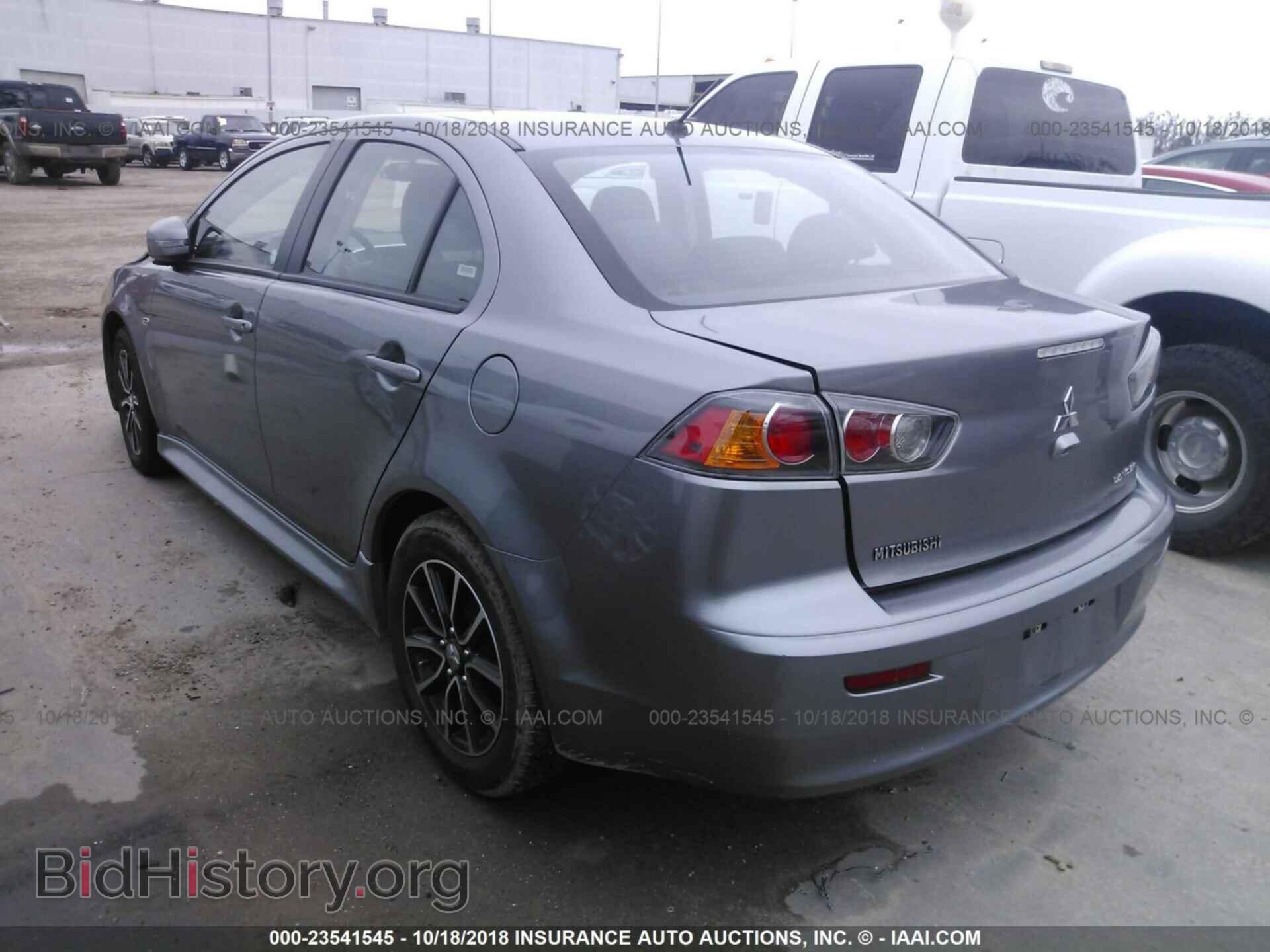 2017 Mitsubishi Lancer - VIN: JA32U2FU5HU005698 - Фото 3