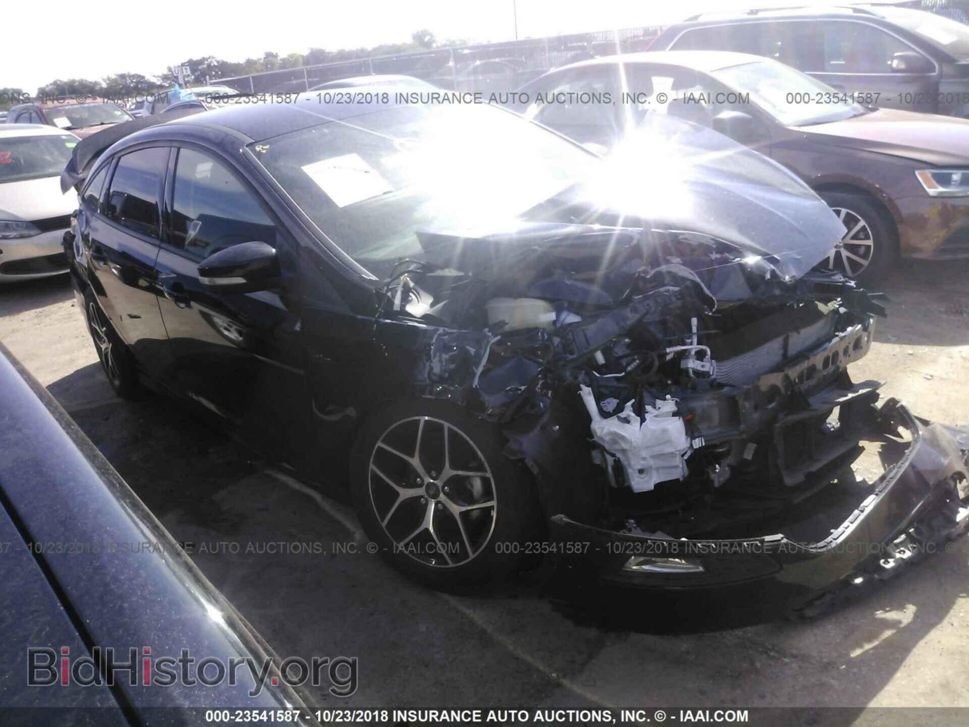 Фотография 1FADP3F24GL351063 - Ford Focus 2016