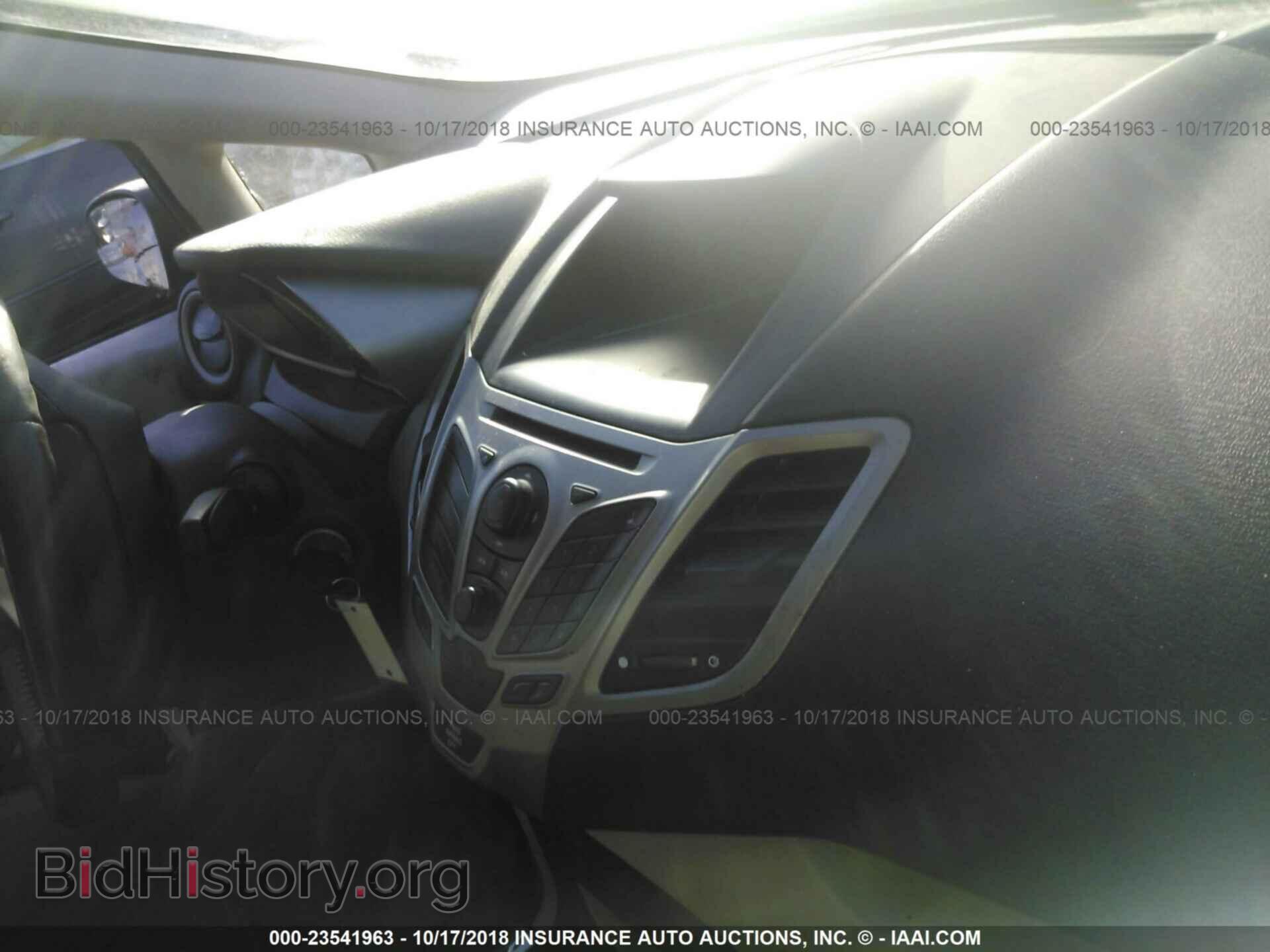 2013 Ford Fiesta - VIN: 3FADP4BJ5DM103661 - Фото 5