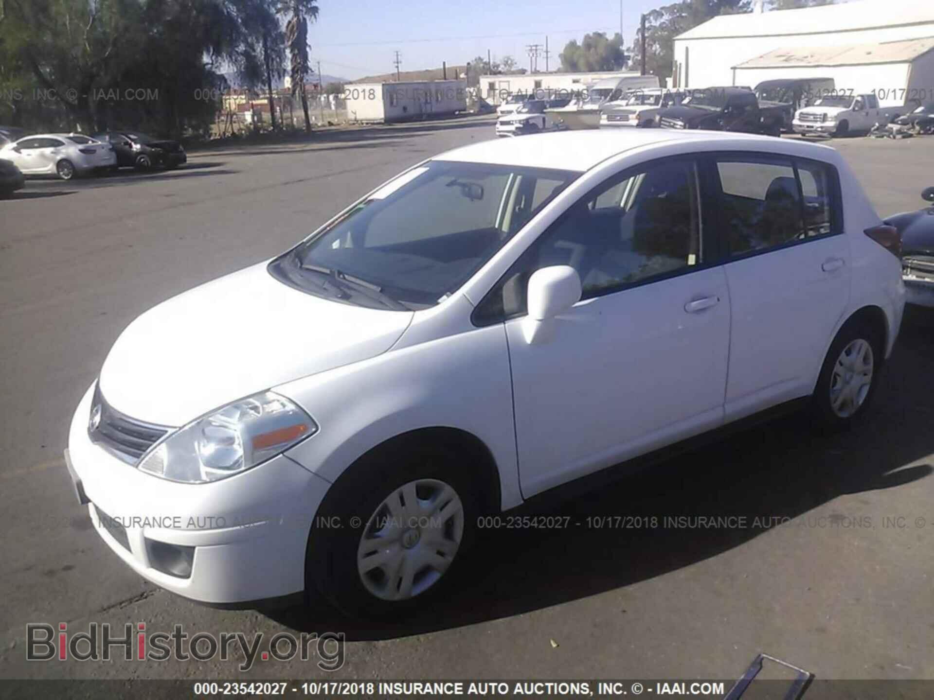 2011 Nissan Versa - VIN: 3N1BC1CP8BL489206 - Фото 2