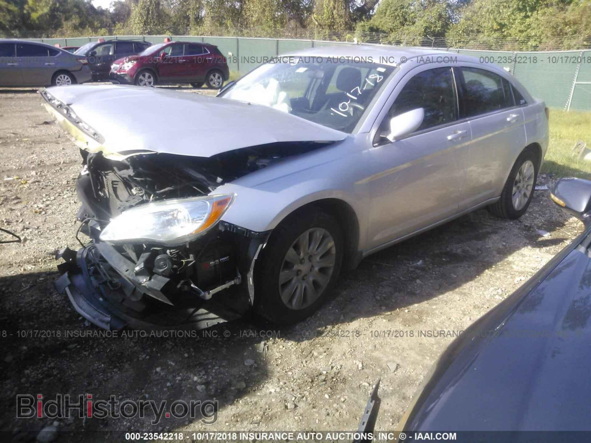 2012 CHRYSLER 200 - VIN: 1C3CCBAB3CN272215 - Photo 2