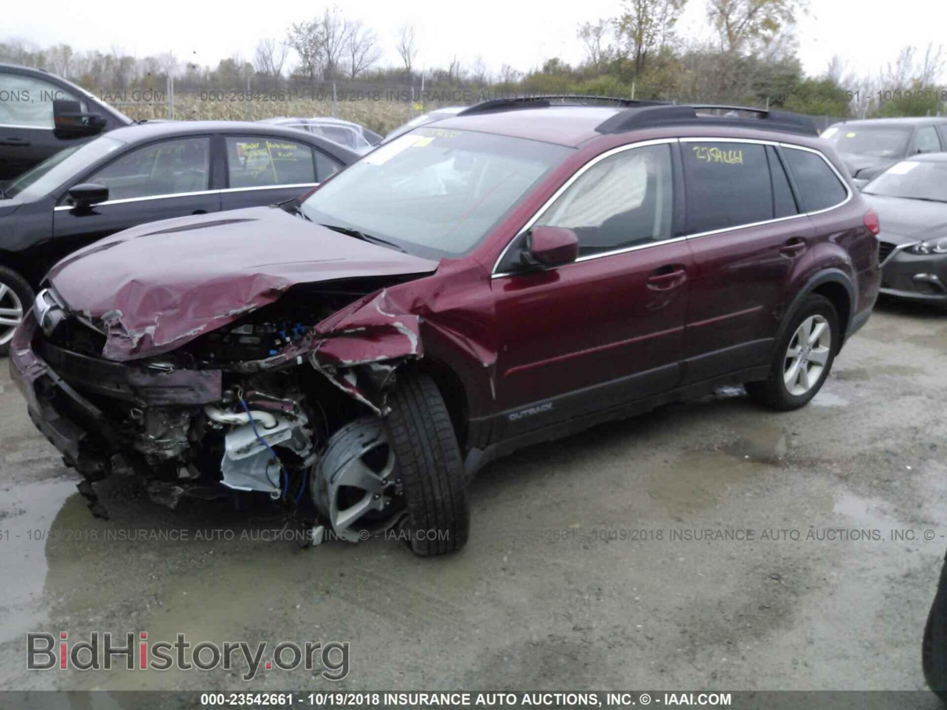 2014 Subaru Outback - VIN: 4S4BRCCC8E3265482 - Фото 2