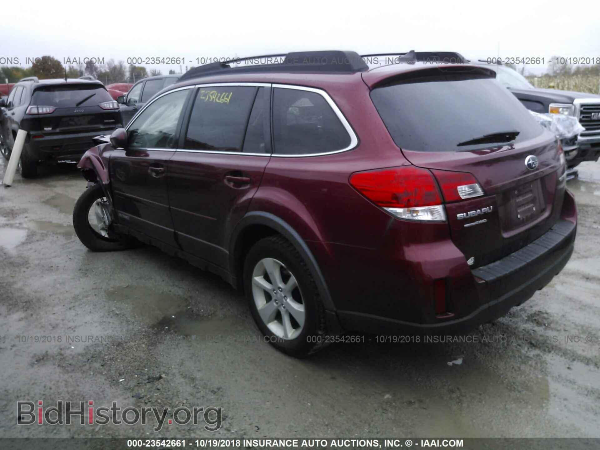 2014 Subaru Outback - VIN: 4S4BRCCC8E3265482 - Фото 3
