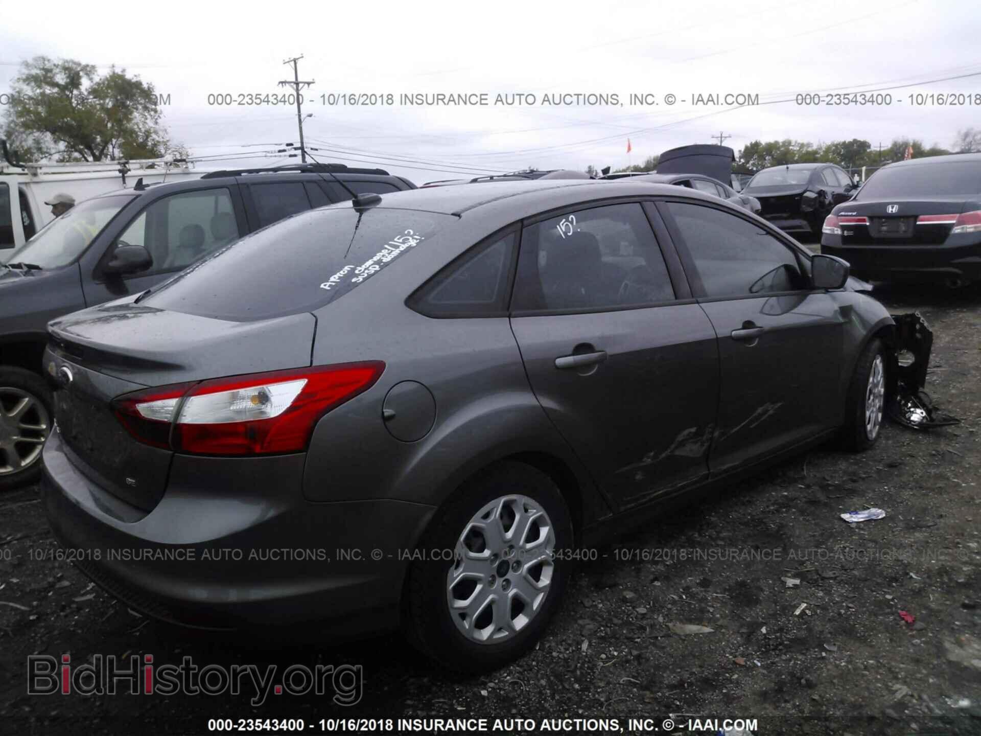 2012 Ford Focus - VIN: 1FAHP3F22CL266590 - Фото 4