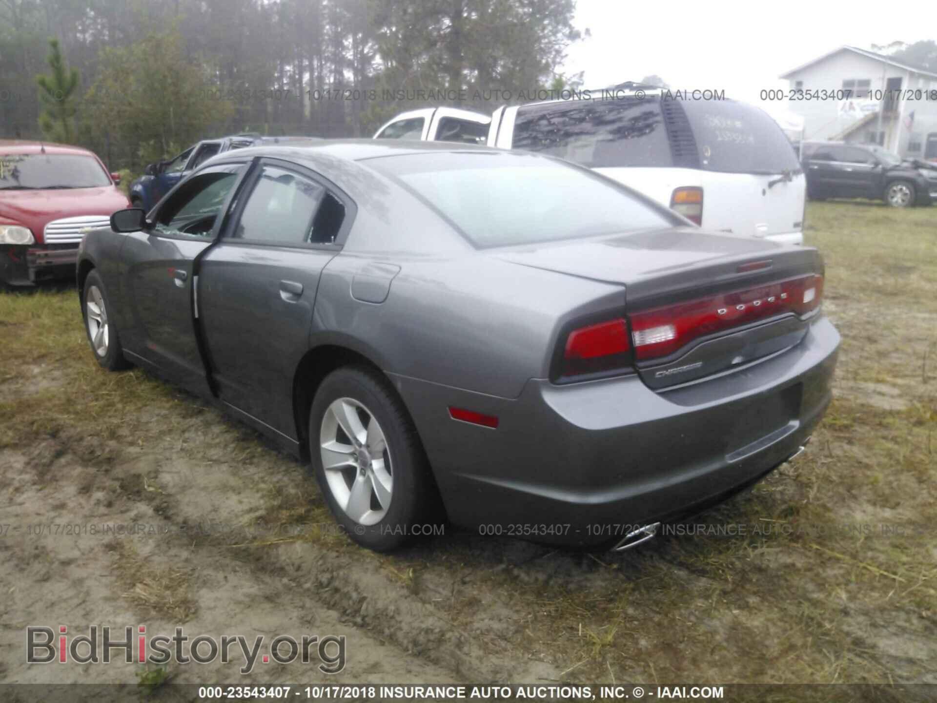 2011 Dodge Charger - VIN: 2B3CL3CG3BH577393 - Фото 3