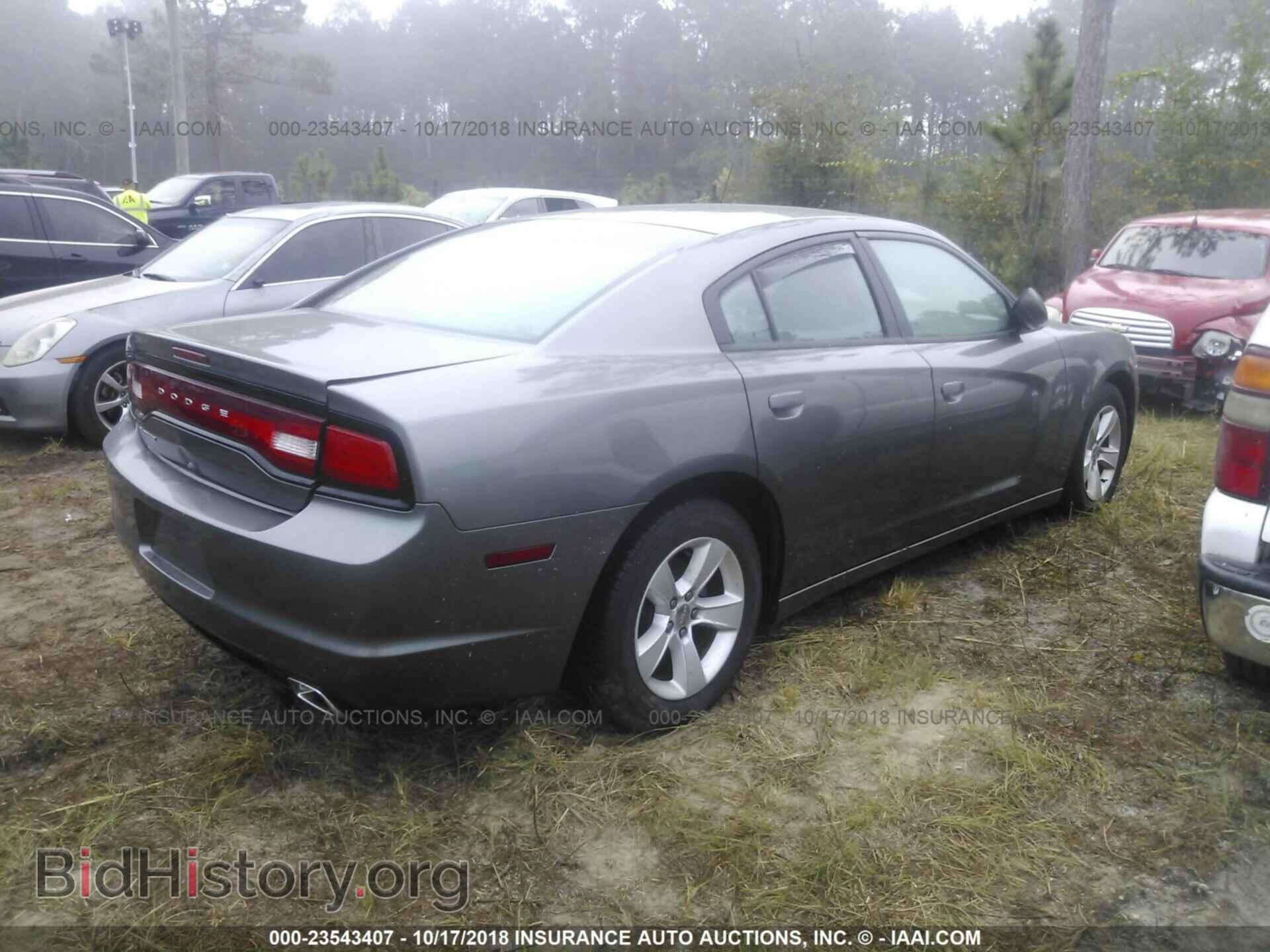 2011 Dodge Charger - VIN: 2B3CL3CG3BH577393 - Фото 4