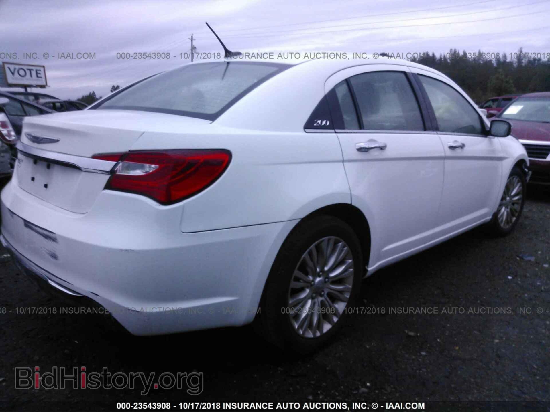 2011 CHRYSLER 200 - VIN: 1C3BC2FBXBN610146 - Фото 4
