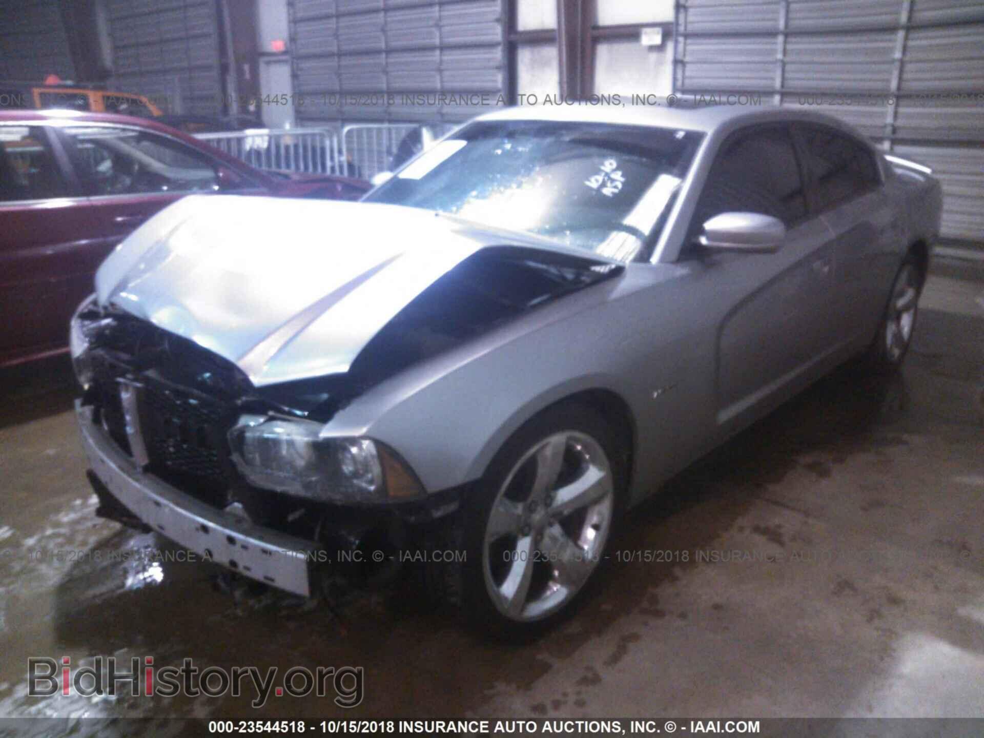 2011 Dodge Charger - VIN: 2B3CL5CT6BH520680 - Фото 2
