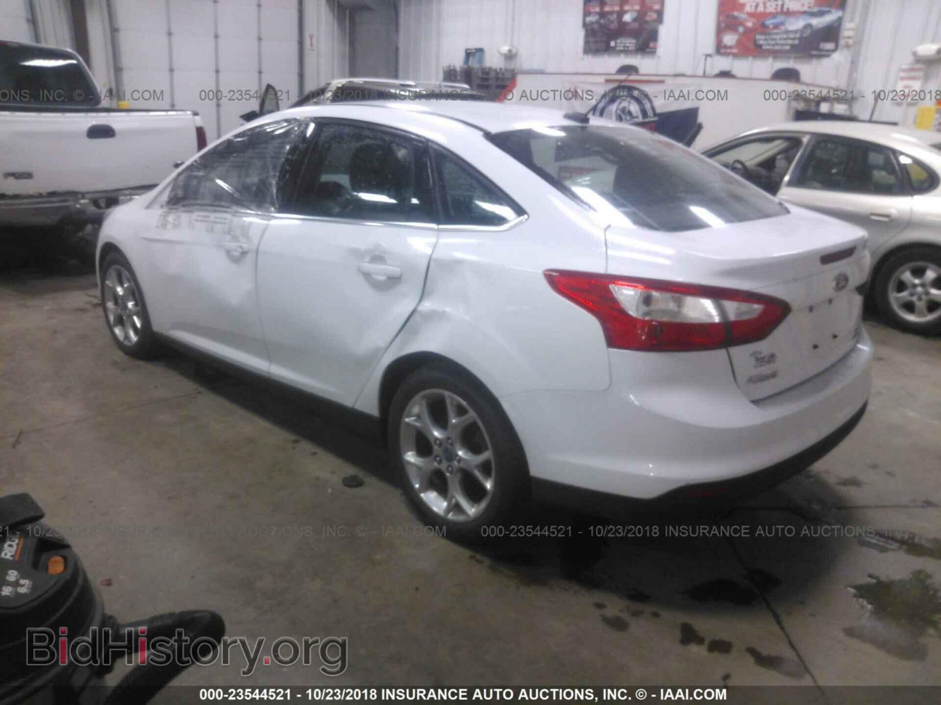 2012 Ford Focus - VIN: 1FAHP3H25CL435594 - Фото 3