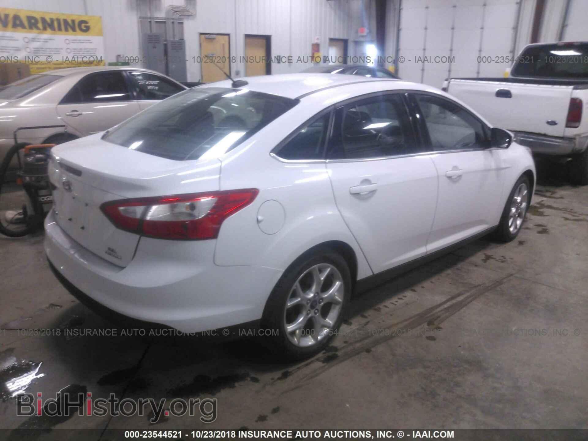 2012 Ford Focus - VIN: 1FAHP3H25CL435594 - Фото 4