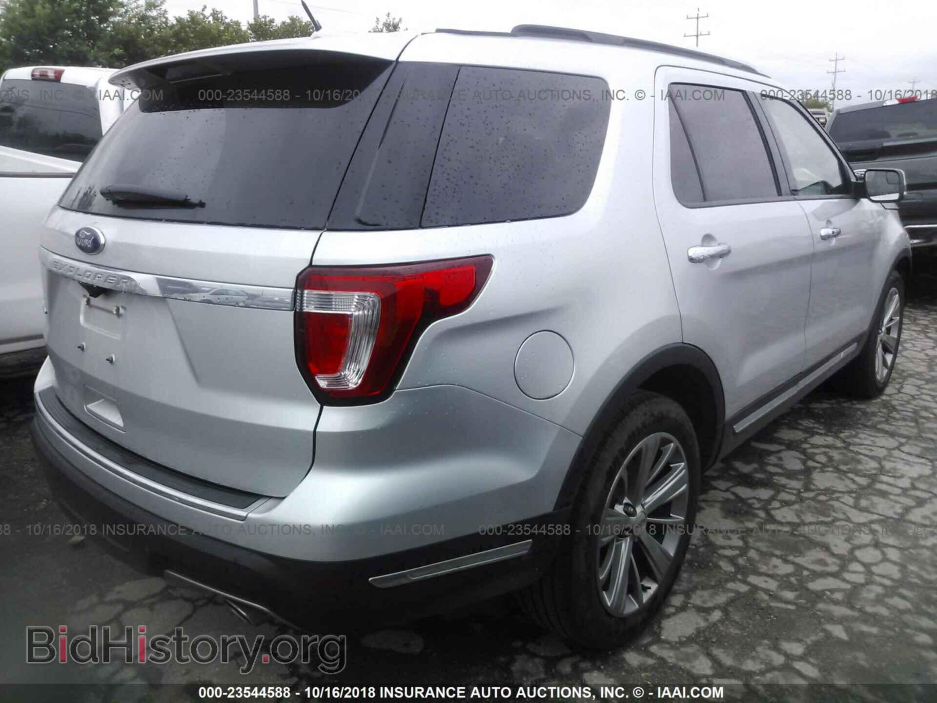 2018 Ford Explorer - VIN: 1FM5K7F80JGA70088 - Photo 4