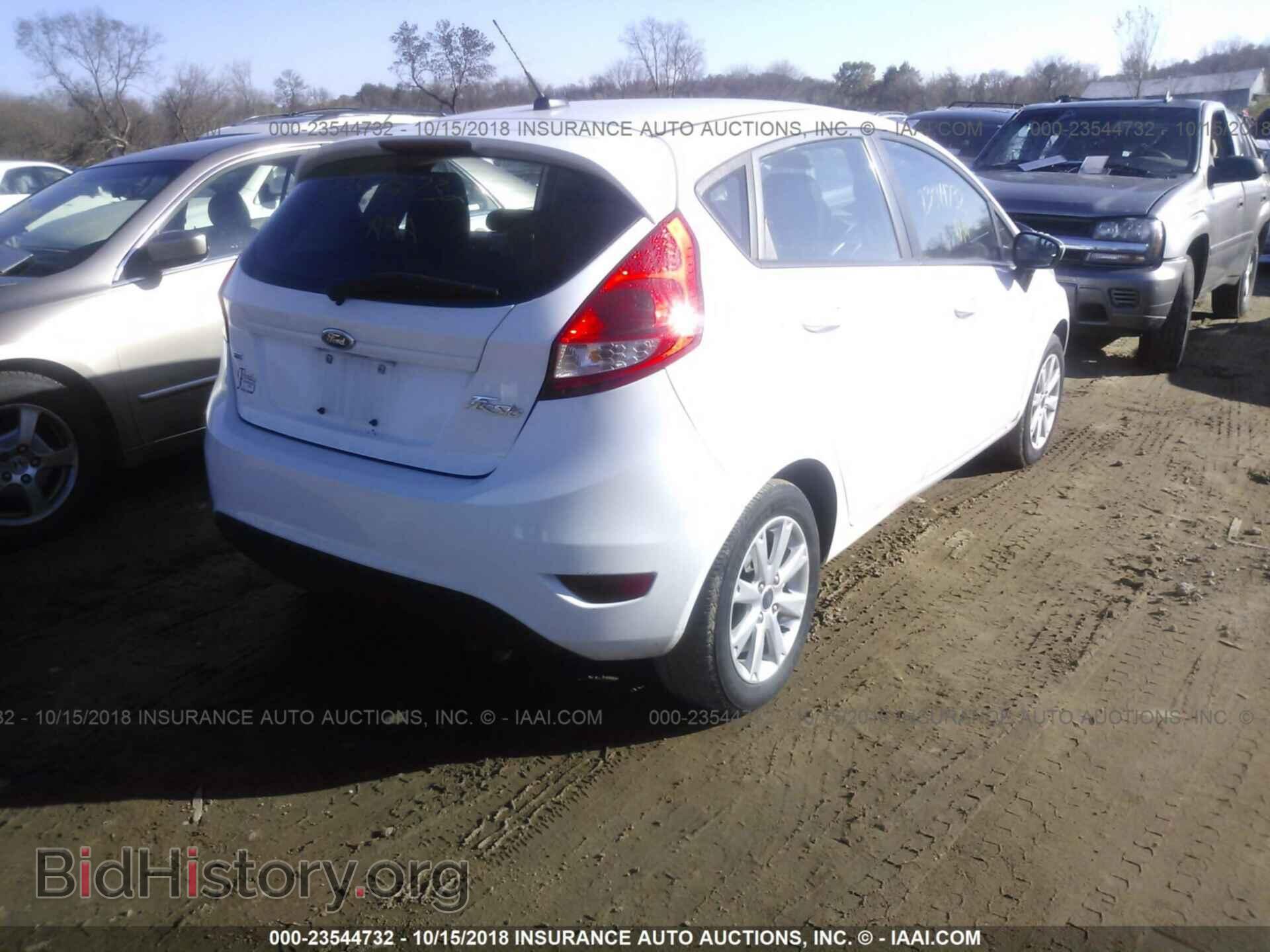 2012 Ford Fiesta - VIN: 3FADP4EJ4CM212137 - Фото 4