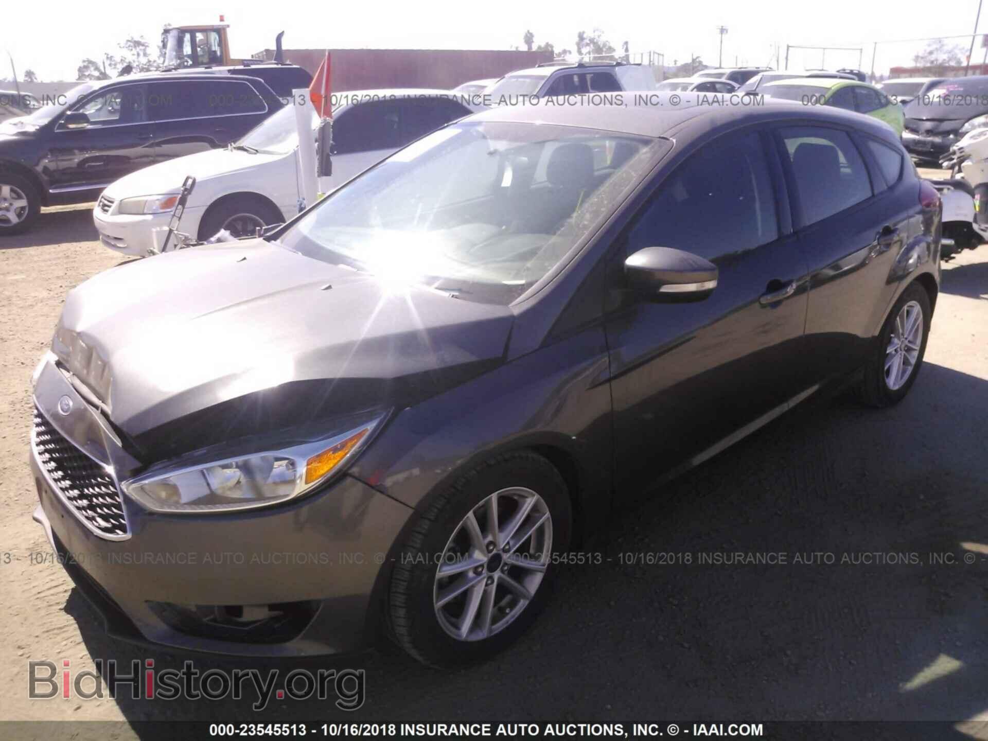 2016 Ford Focus - VIN: 1FADP3K23GL205002 - Фото 2