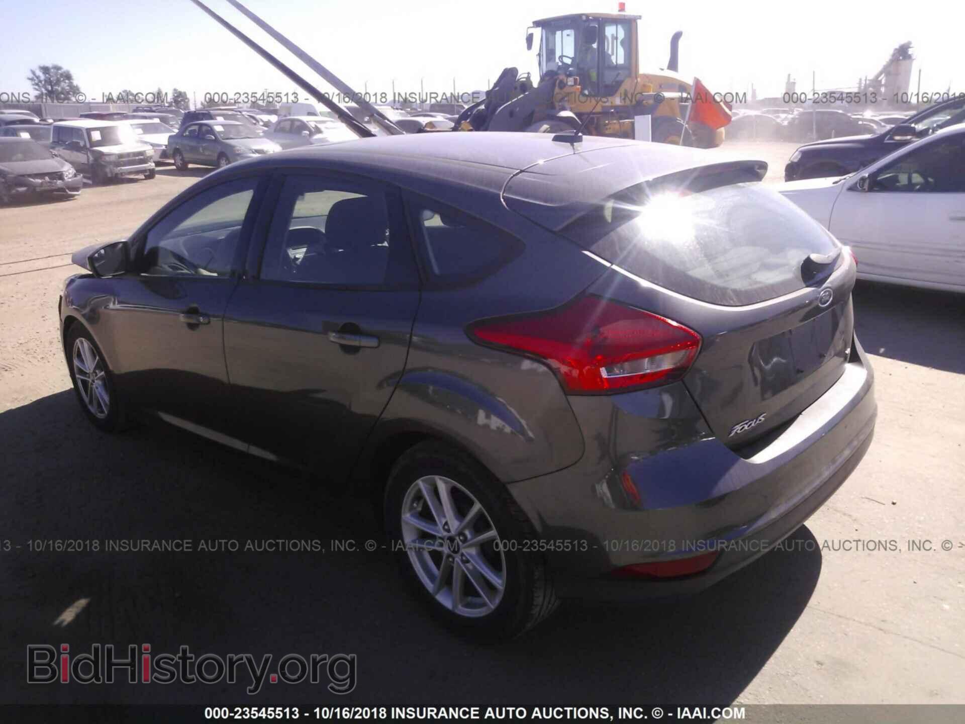 2016 Ford Focus - VIN: 1FADP3K23GL205002 - Фото 3