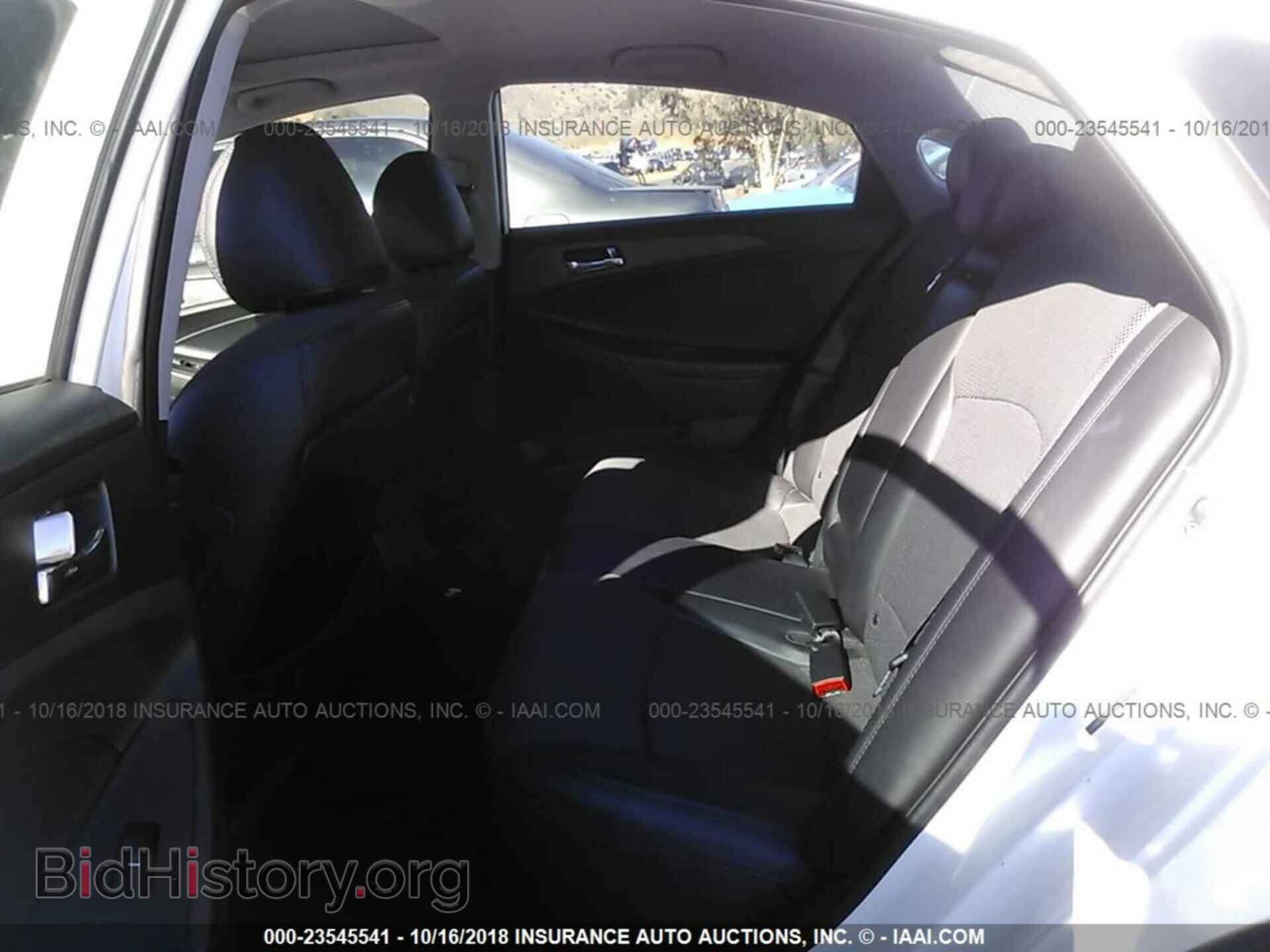 2012 Hyundai Sonata - VIN: 5NPEC4AB7CH454404 - Photo 8