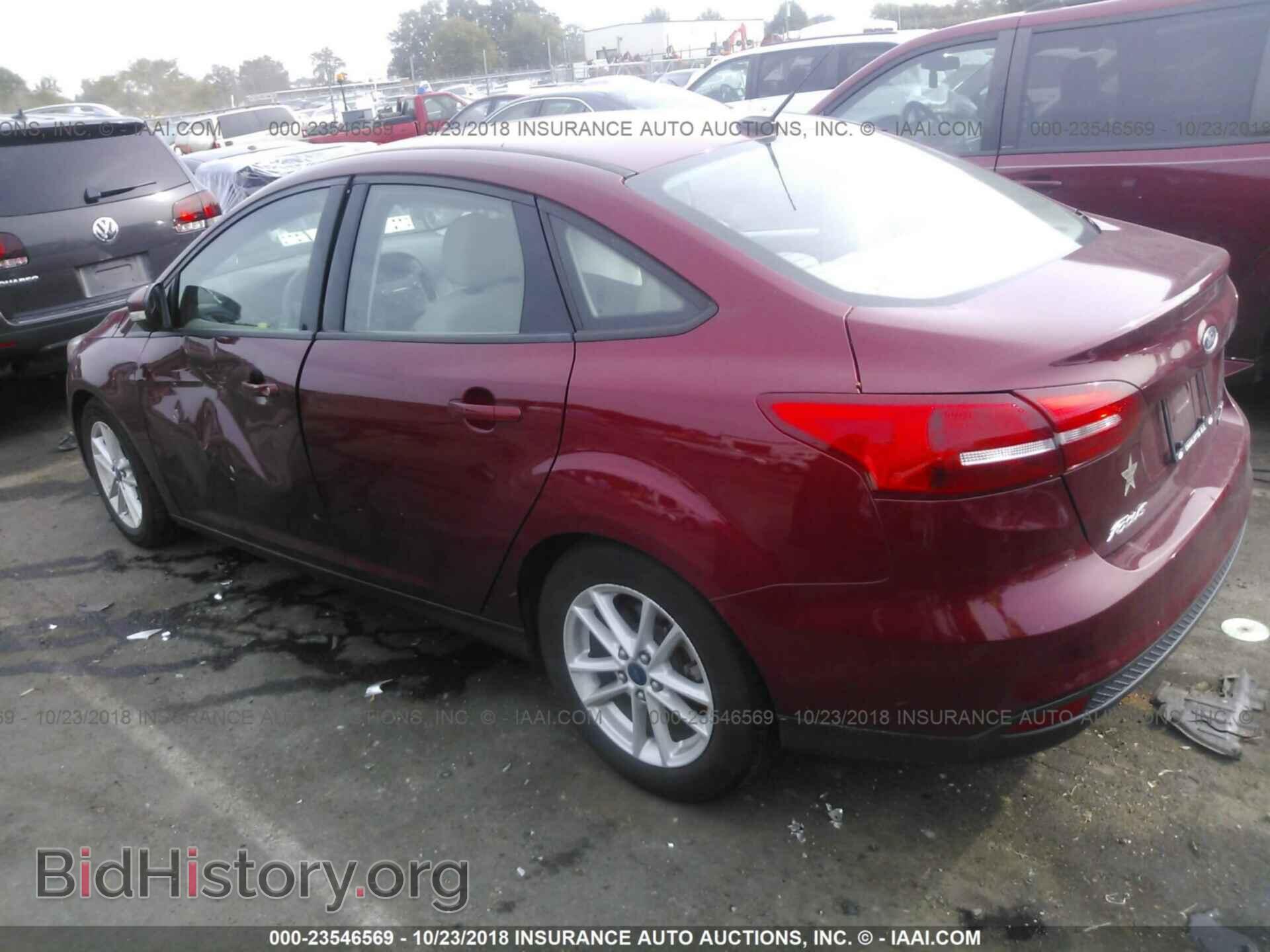 2016 Ford Focus - VIN: 1FADP3FE0GL207147 - Photo 3