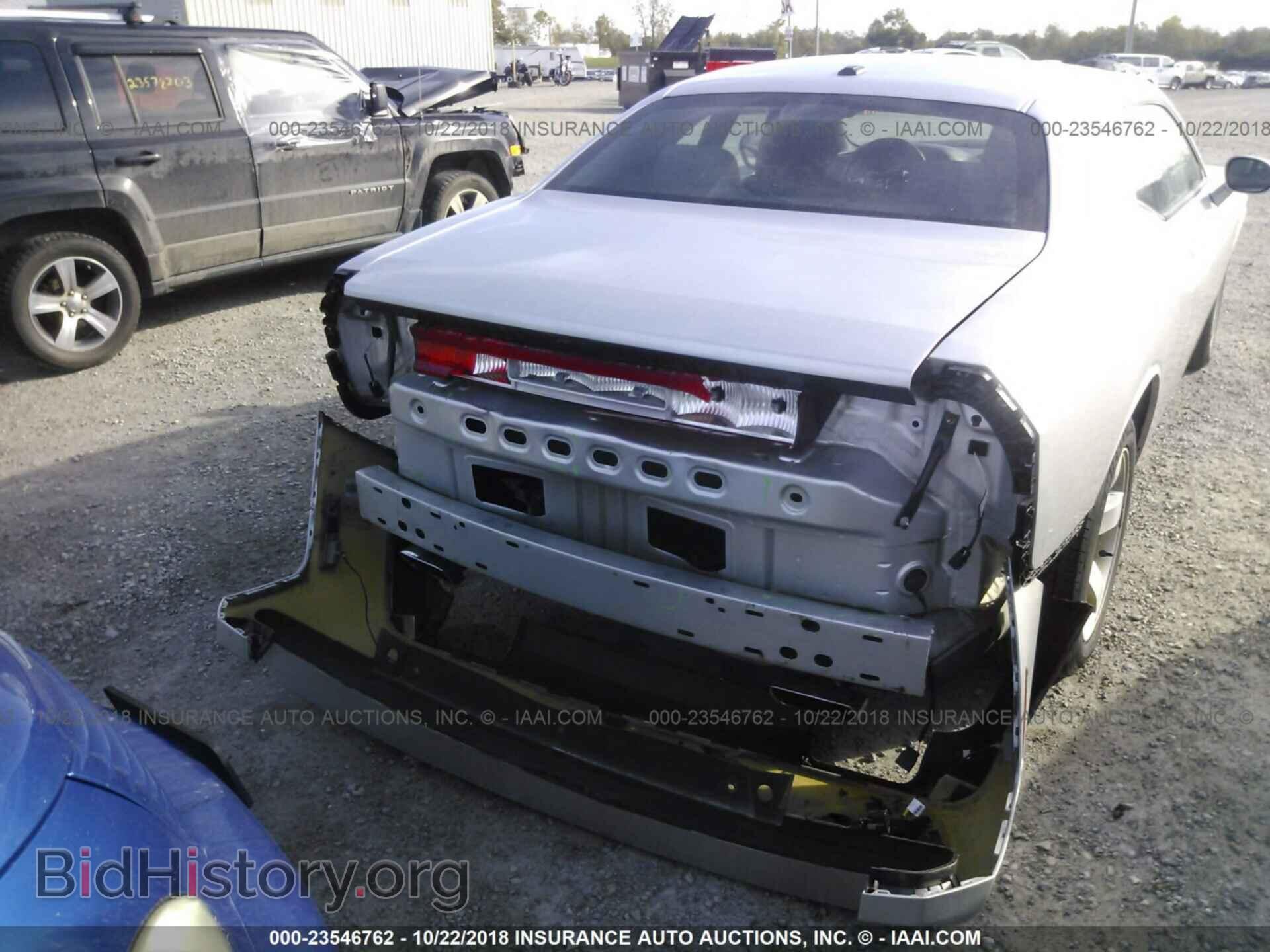 2012 Dodge Challenger - VIN: 2C3CDYAG9CH285880 - Photo 6