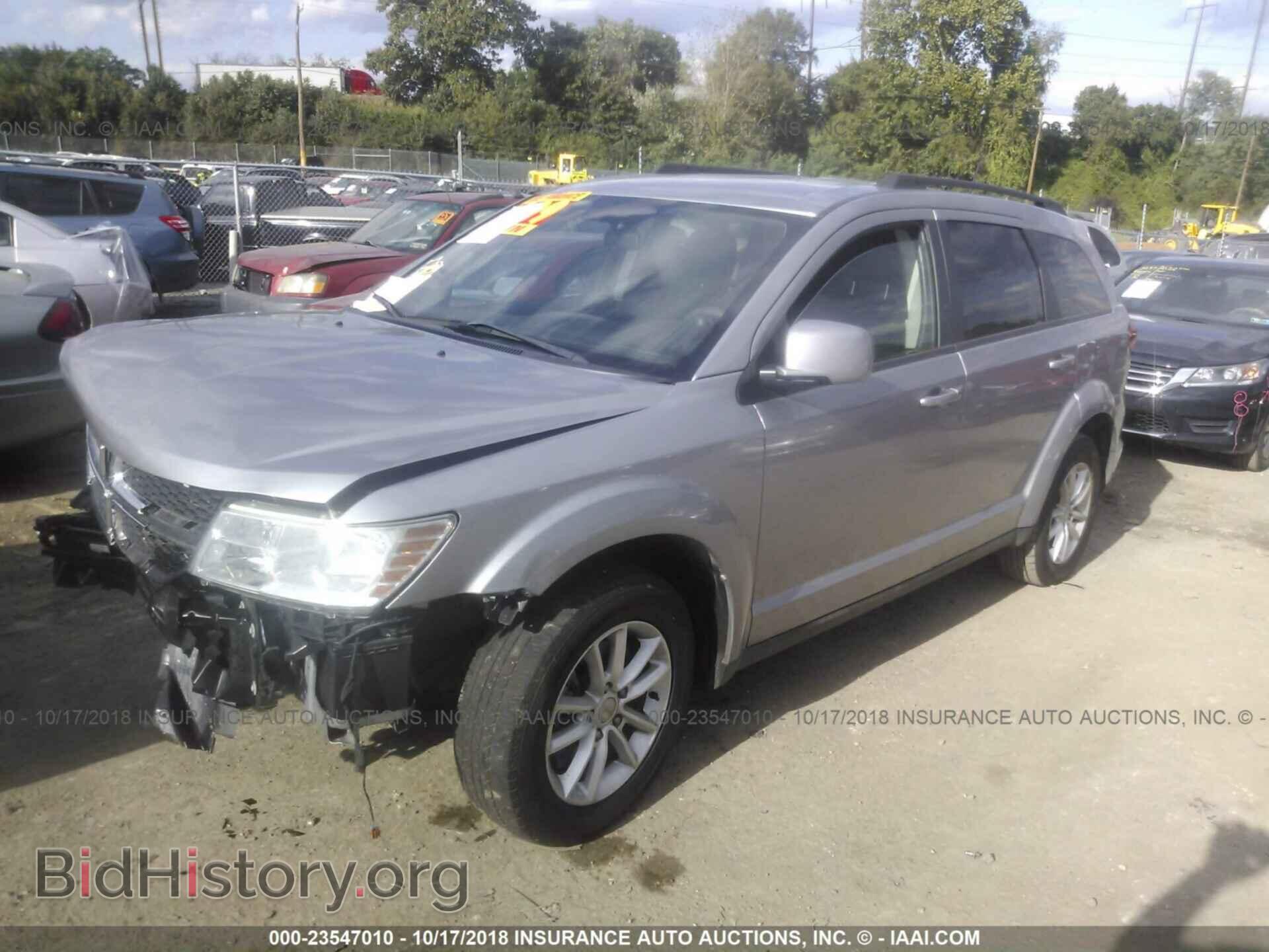 2015 Dodge Journey - VIN: 3C4PDCBG9FT682161 - Photo 2