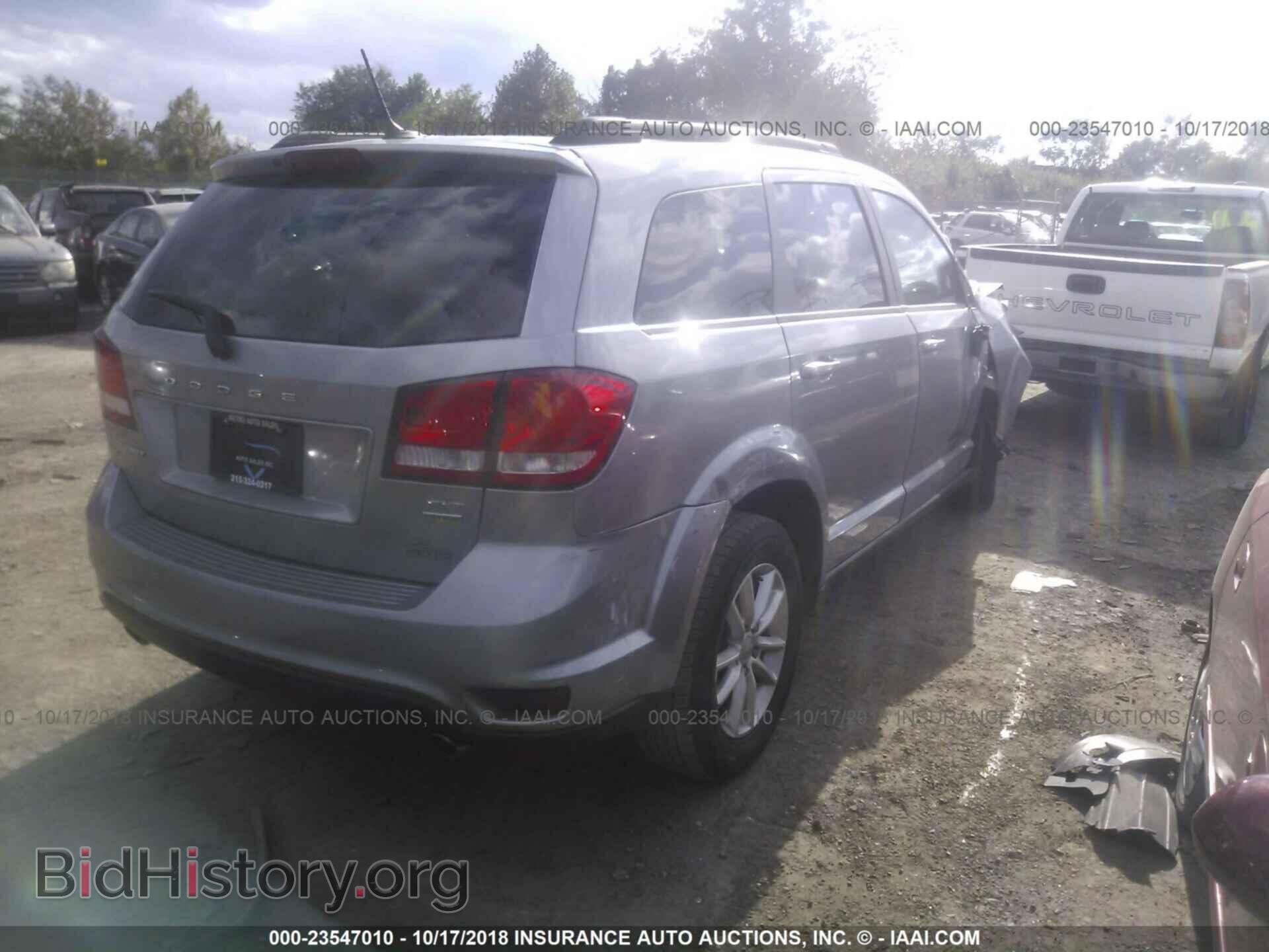 2015 Dodge Journey - VIN: 3C4PDCBG9FT682161 - Photo 4