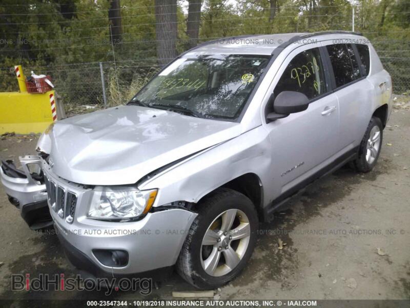 2012 Jeep COMPASS (VIN 1C4NJCBA5CD722832) — фото 2 из 10