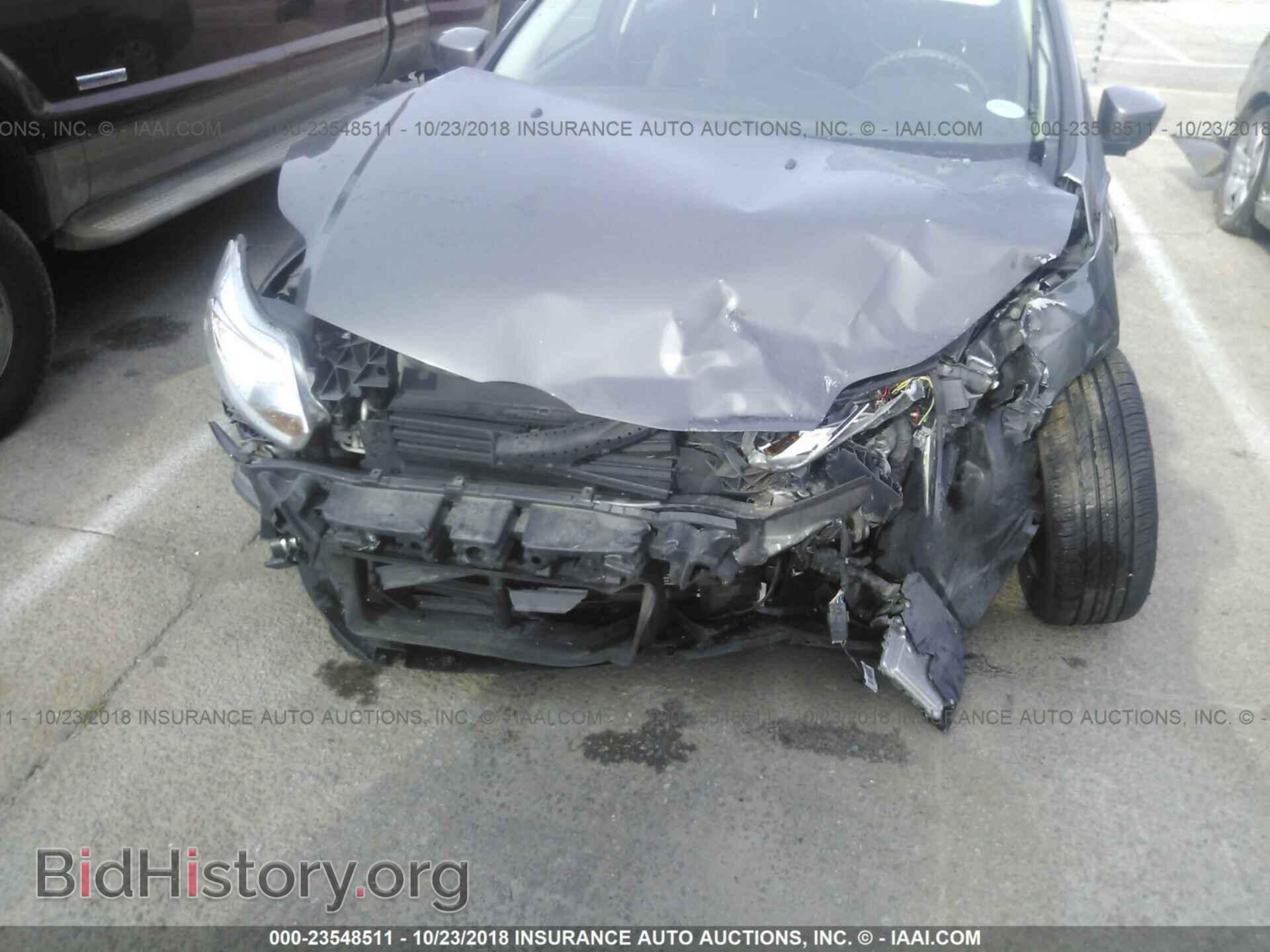 2012 Ford Focus - VIN: 1FAHP3F25CL304281 - Photo 6