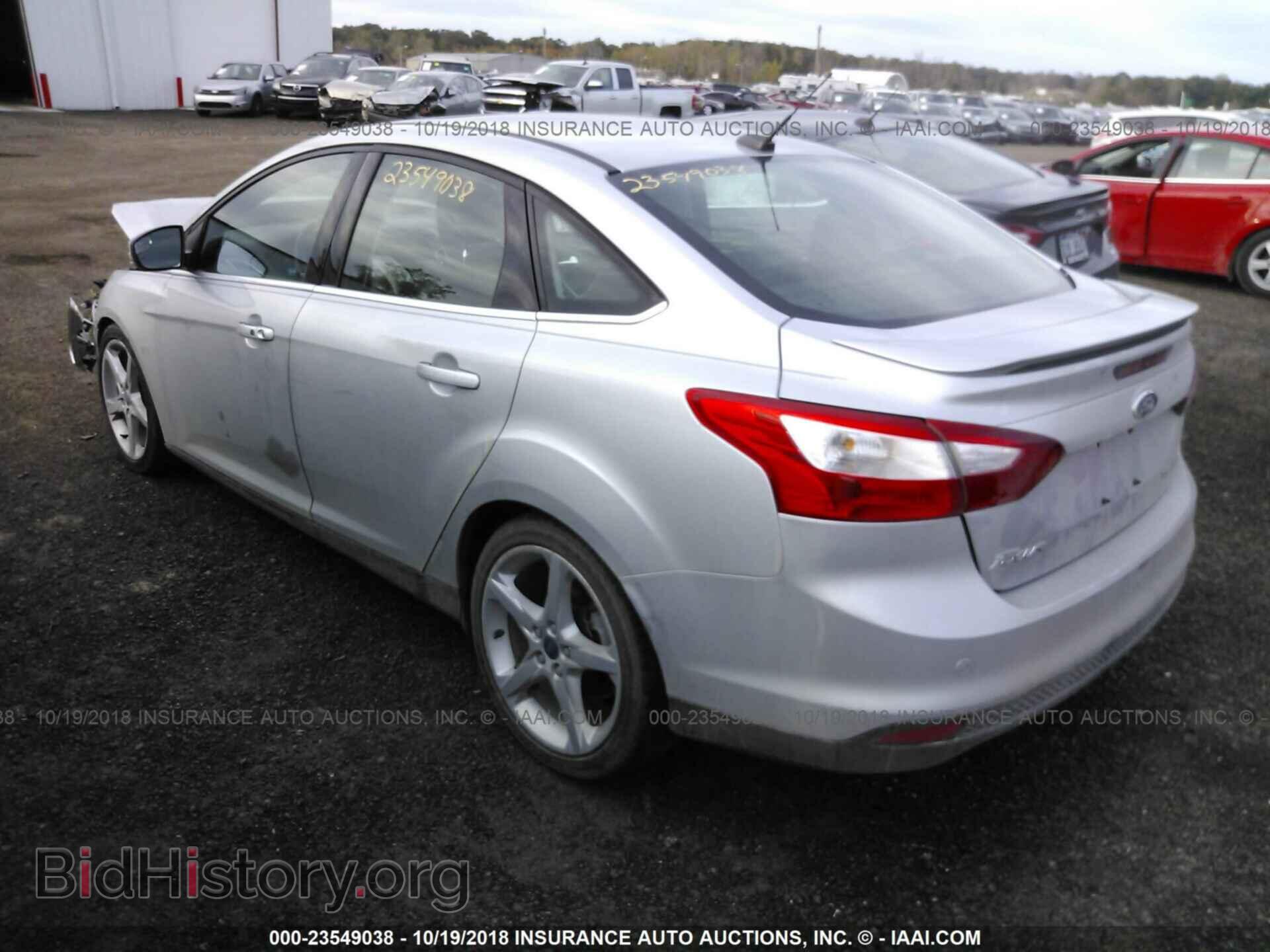 2012 Ford Focus - VIN: 1FAHP3J27CL119320 - Photo 3