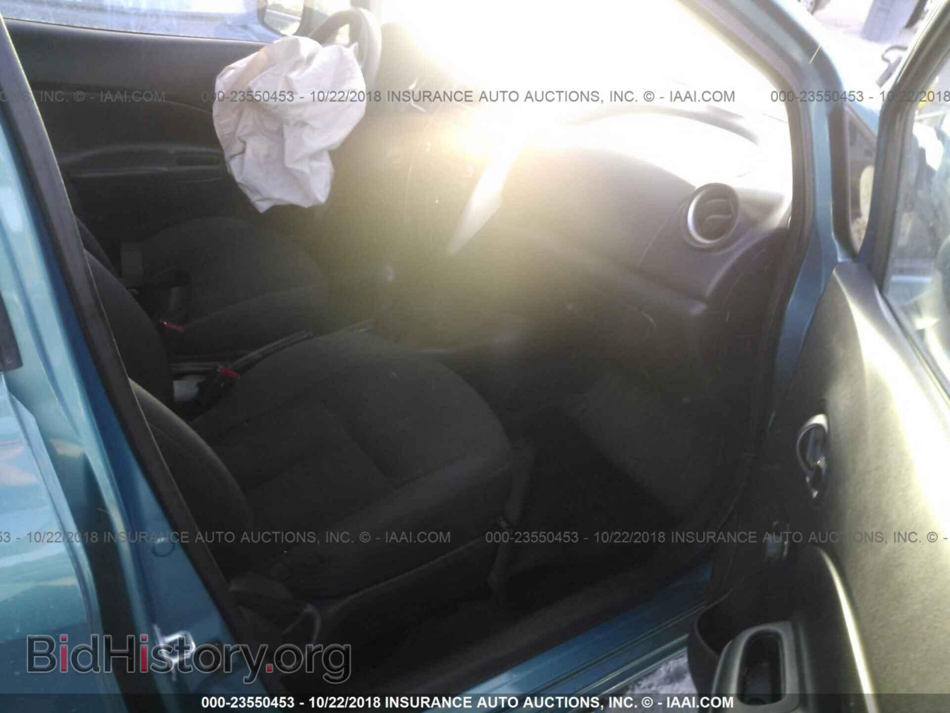 2015 Nissan Versa note - VIN: 3N1CE2CP6FL437339 - Photo 5
