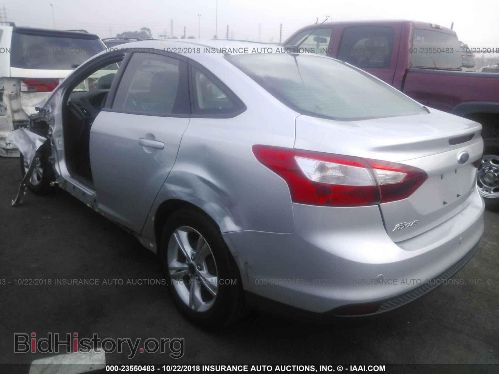 2014 Ford Focus - VIN: 1FADP3F22EL407529 - Фото 3