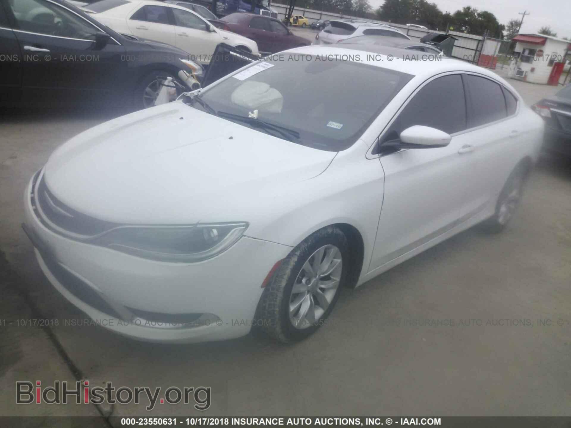 2015 Chrysler 200 - VIN: 1C3CCCCG4FN643790 - Photo 2