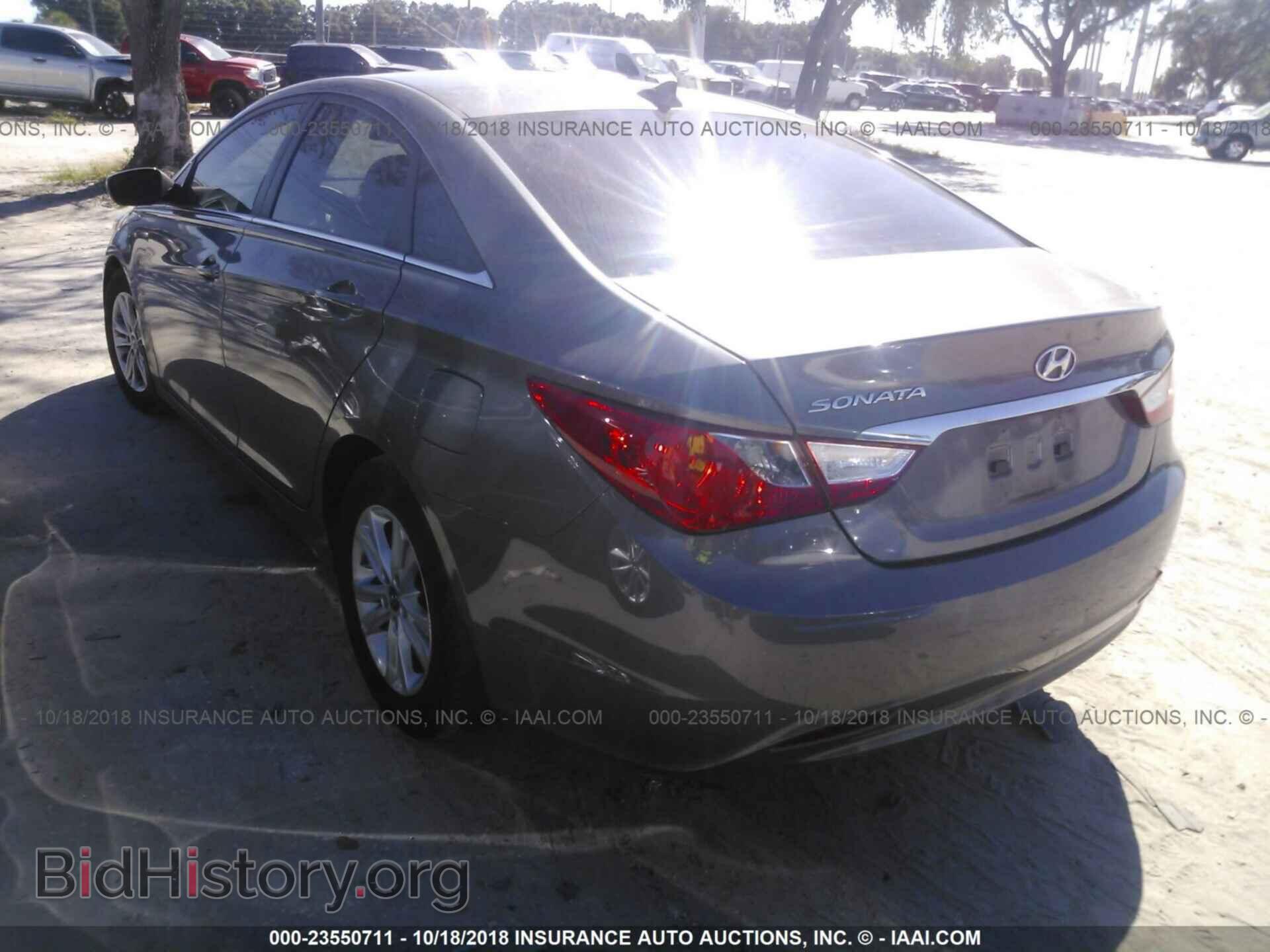 2012 Hyundai Sonata - VIN: 5NPEB4AC9CH405281 - Фото 3