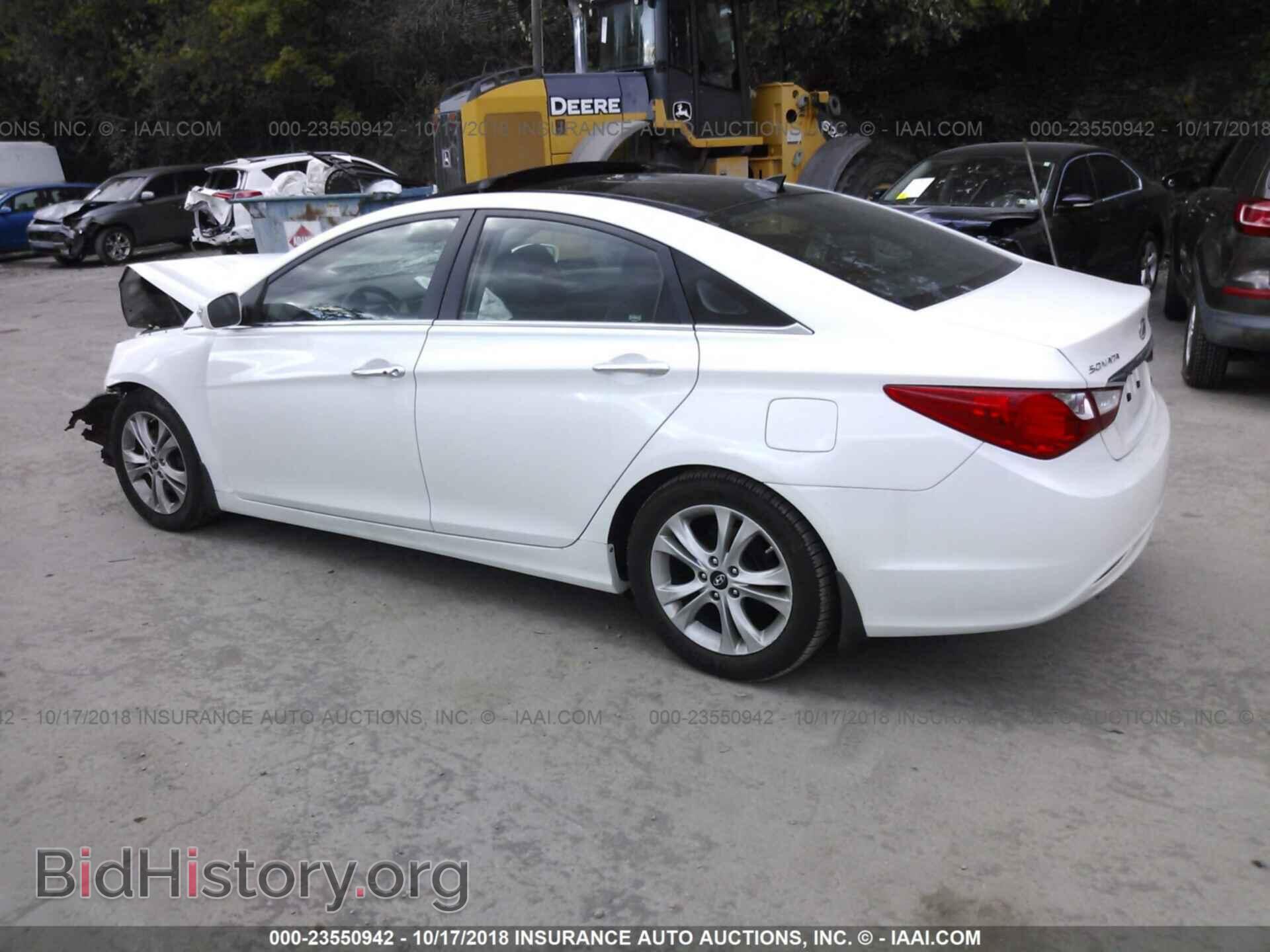 2012 Hyundai Sonata - VIN: 5NPEC4AC1CH419768 - Photo 3