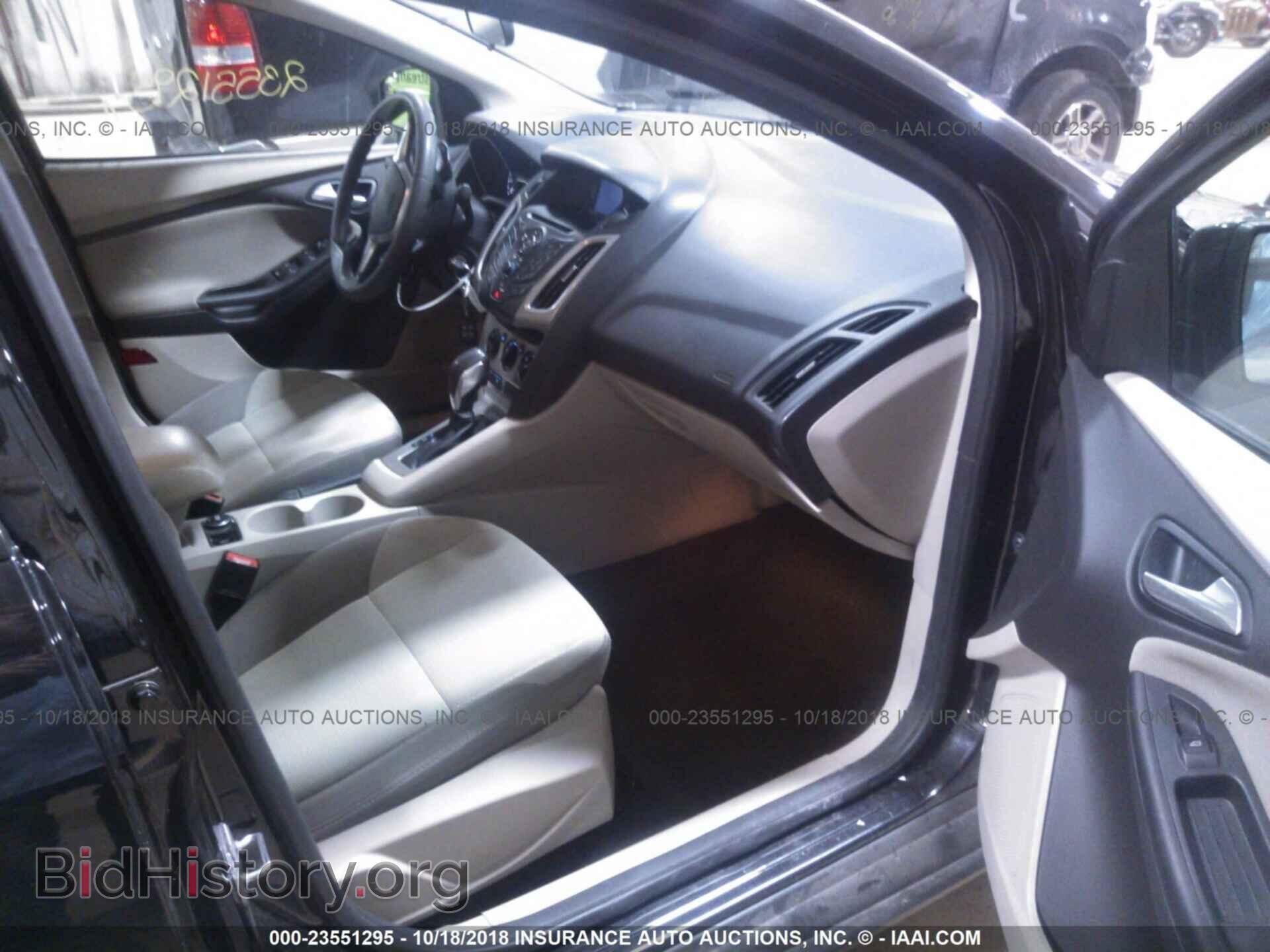 2012 Ford Focus - VIN: 1FAHP3F2XCL446559 - Photo 5
