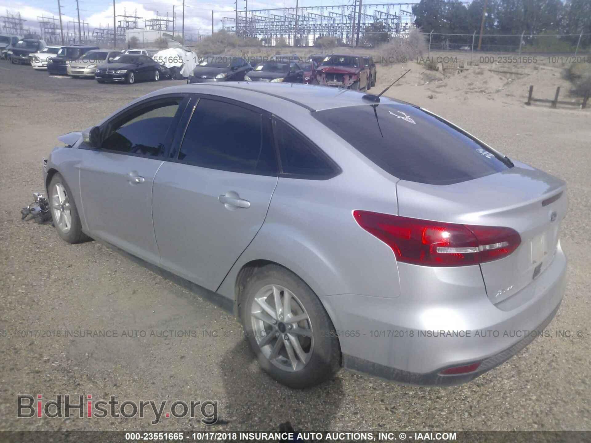 2016 Ford Focus - VIN: 1FADP3F2XGL267894 - Photo 3