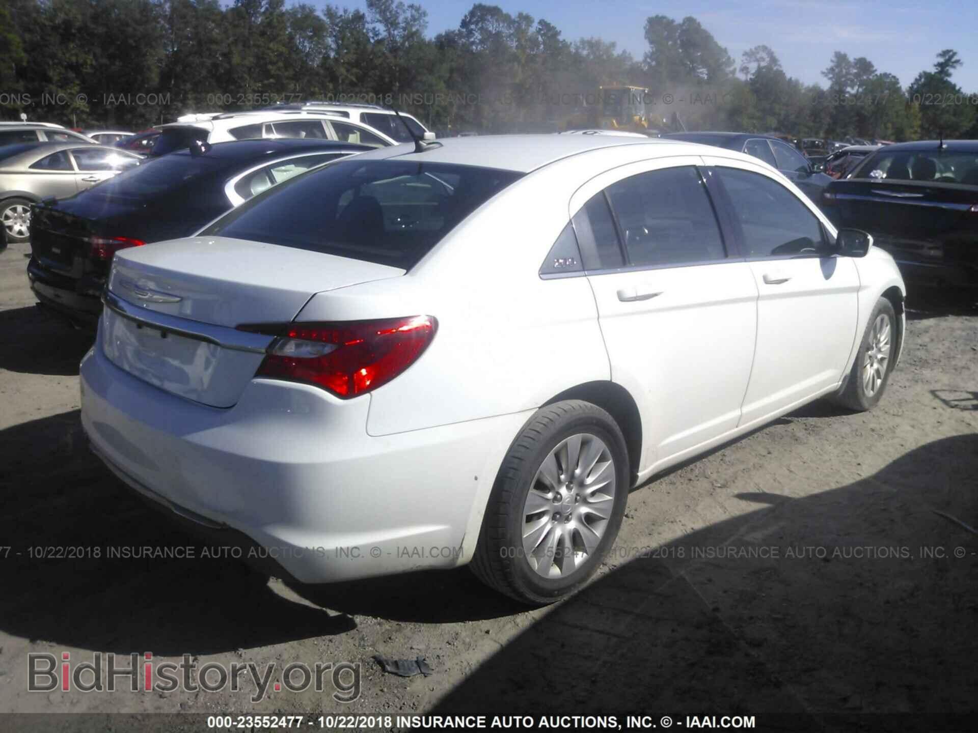 2014 Chrysler 200 - VIN: 1C3CCBAB8EN123933 - Фото 4