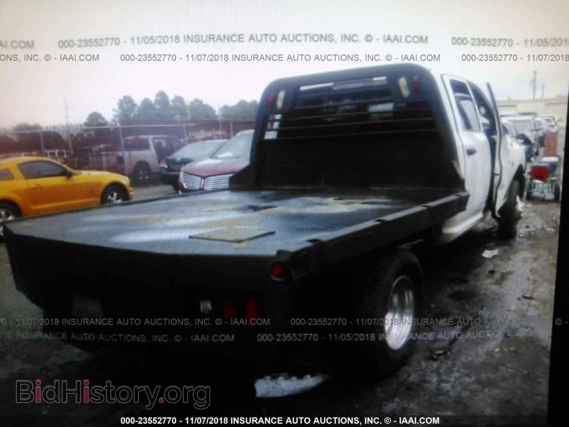 2011 Dodge Ram 3500 - VIN: 3D6WF4CL5BG586385 - Фото 4