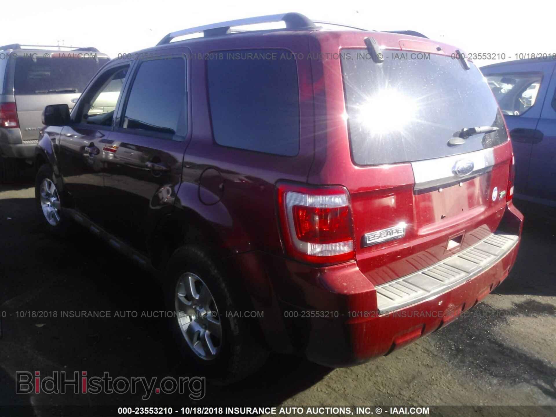 2011 Ford Escape - VIN: 1FMCU0EG6BKB48552 - Photo 3