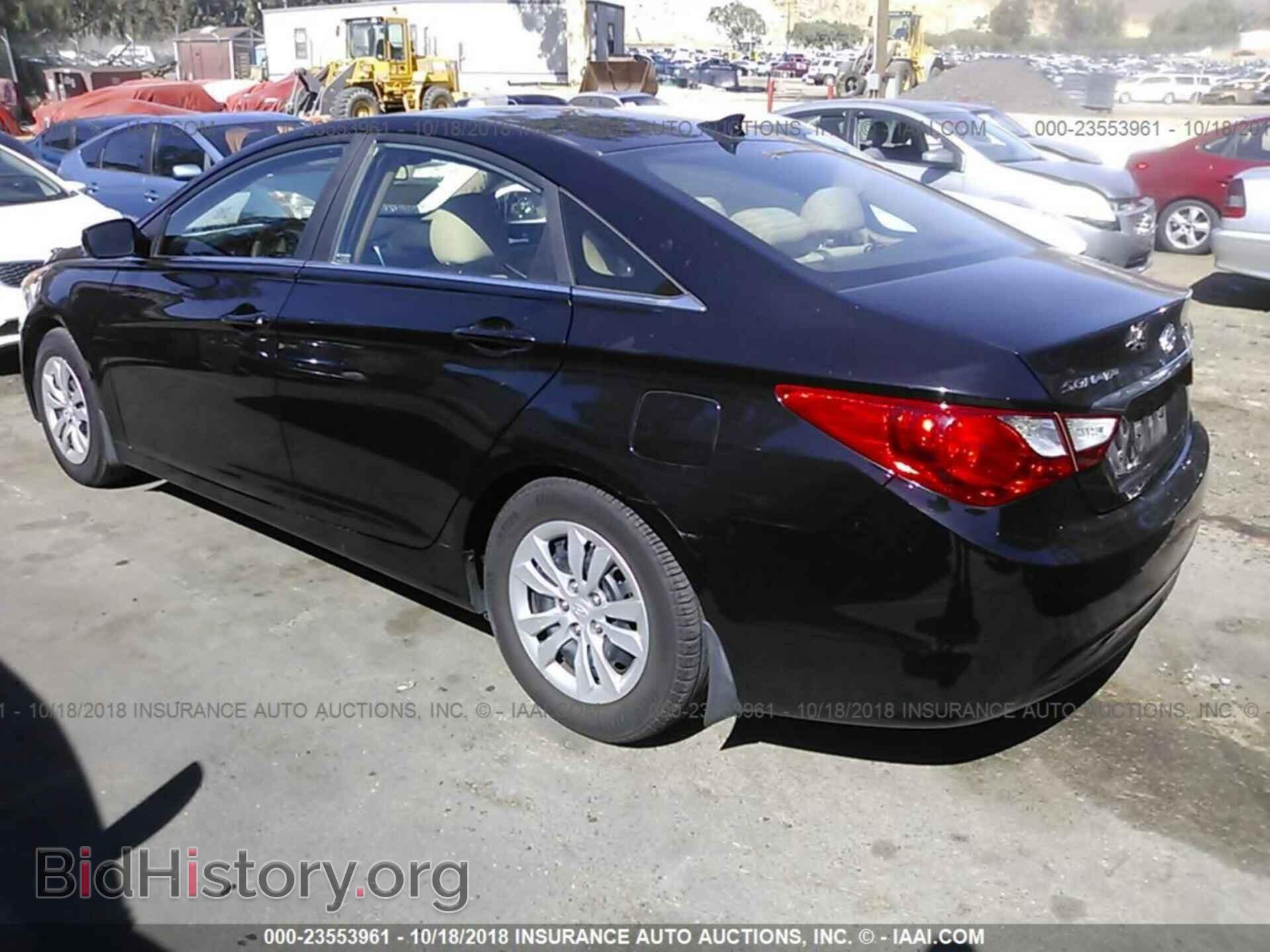 2012 Hyundai Sonata - VIN: 5NPEB4AC1CH415853 - Photo 3