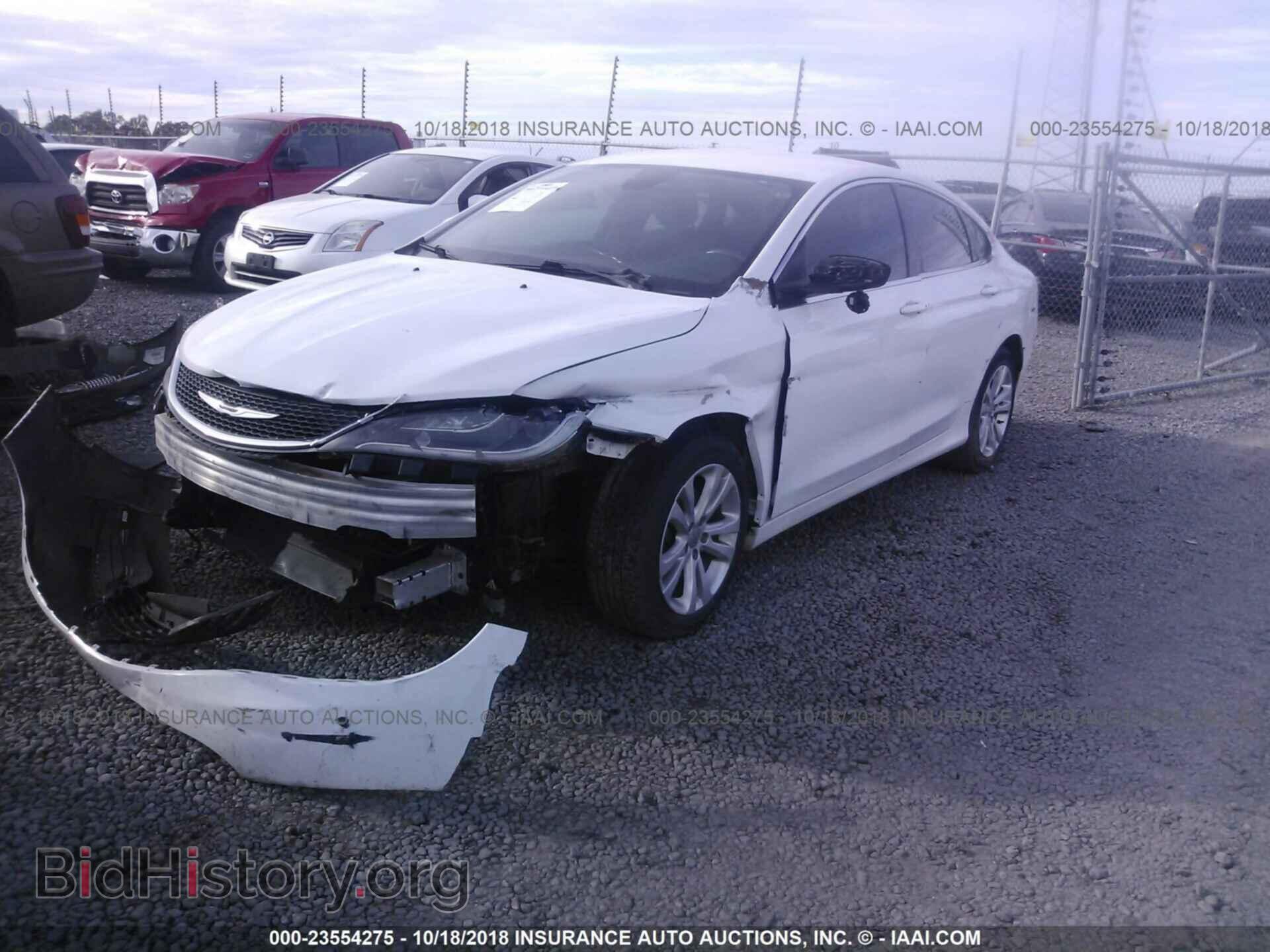 2015 Chrysler 200 - VIN: 1C3CCCAB0FN590223 - Photo 2