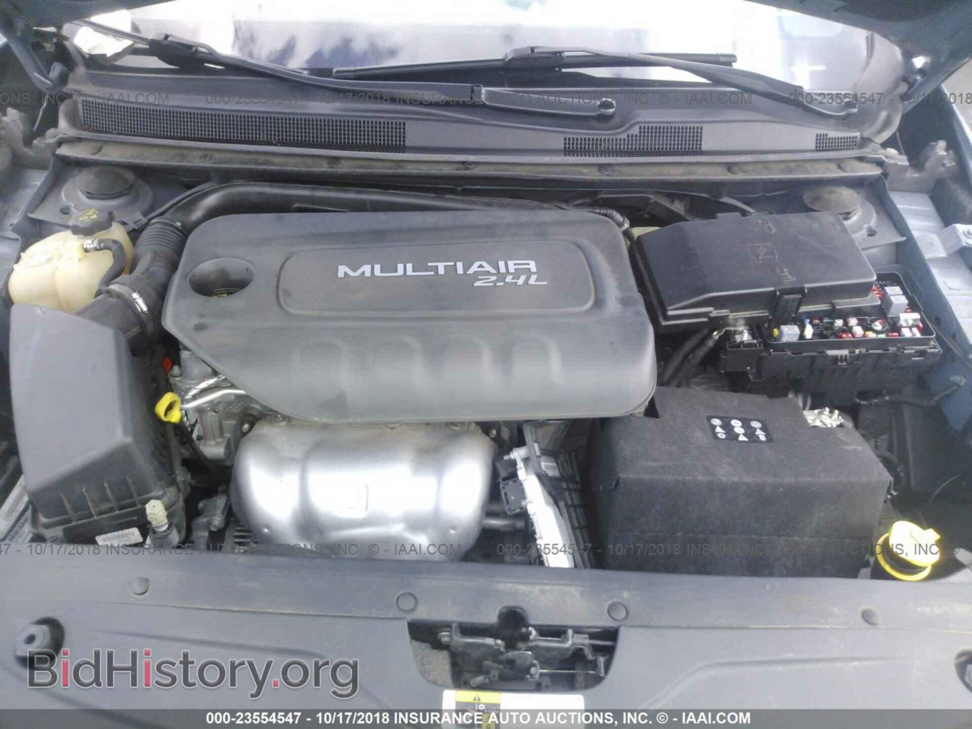 2015 Chrysler 200 - VIN: 1C3CCCBB0FN716420 - Photo 10