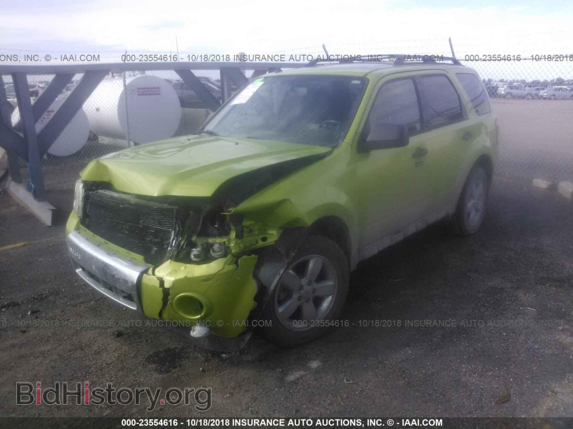 2012 Ford Escape - VIN: 1FMCU0D75CKA12903 - Фото 2